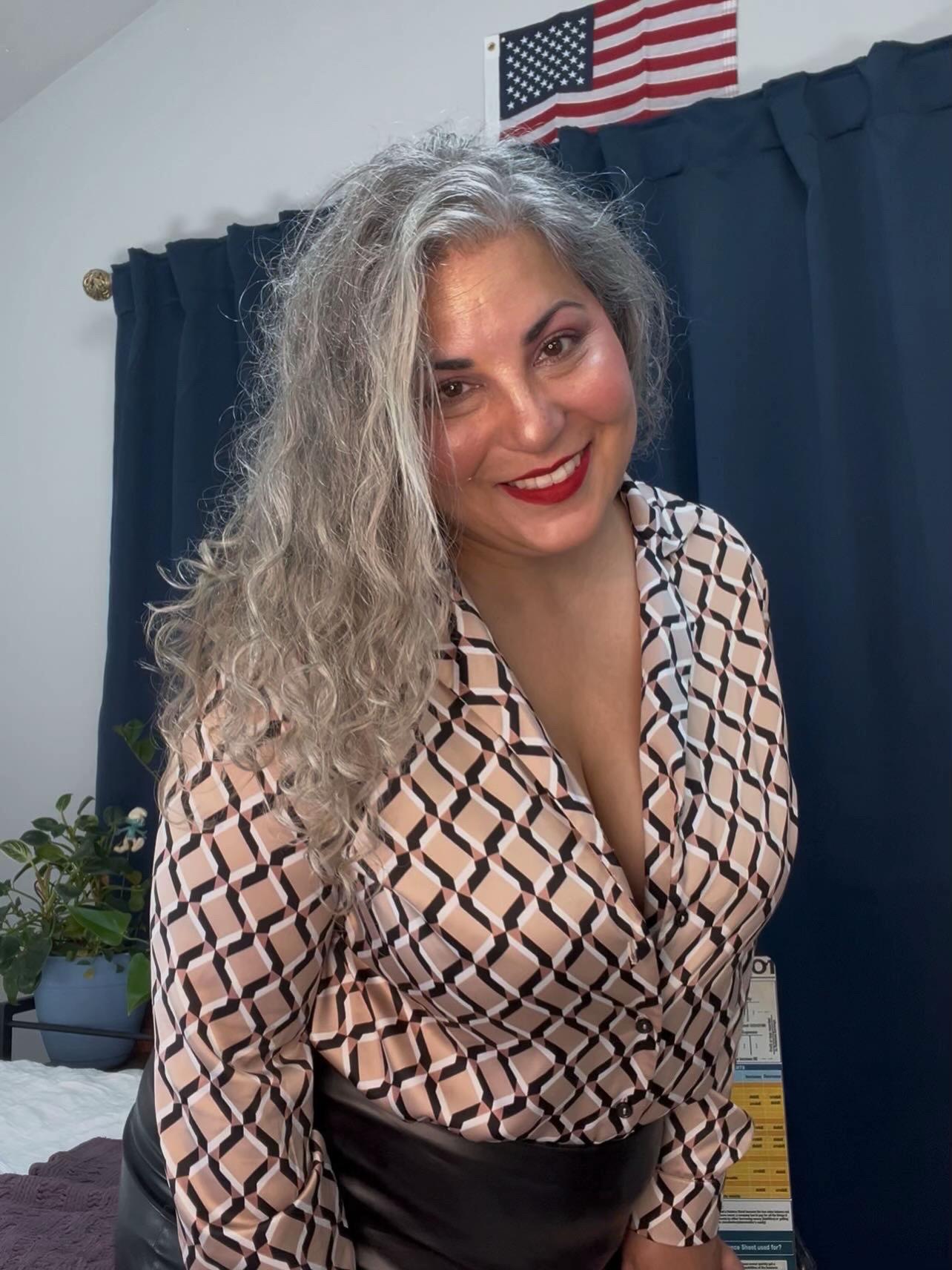 @MatureLadyMissesCecil