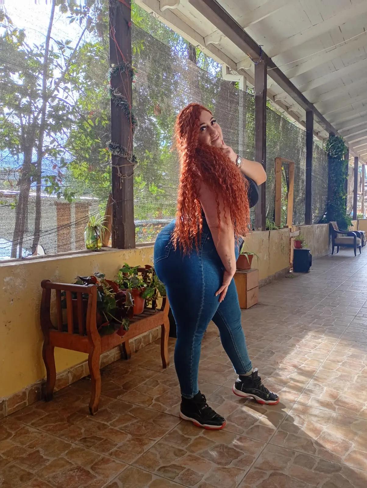 @La más fina oficial