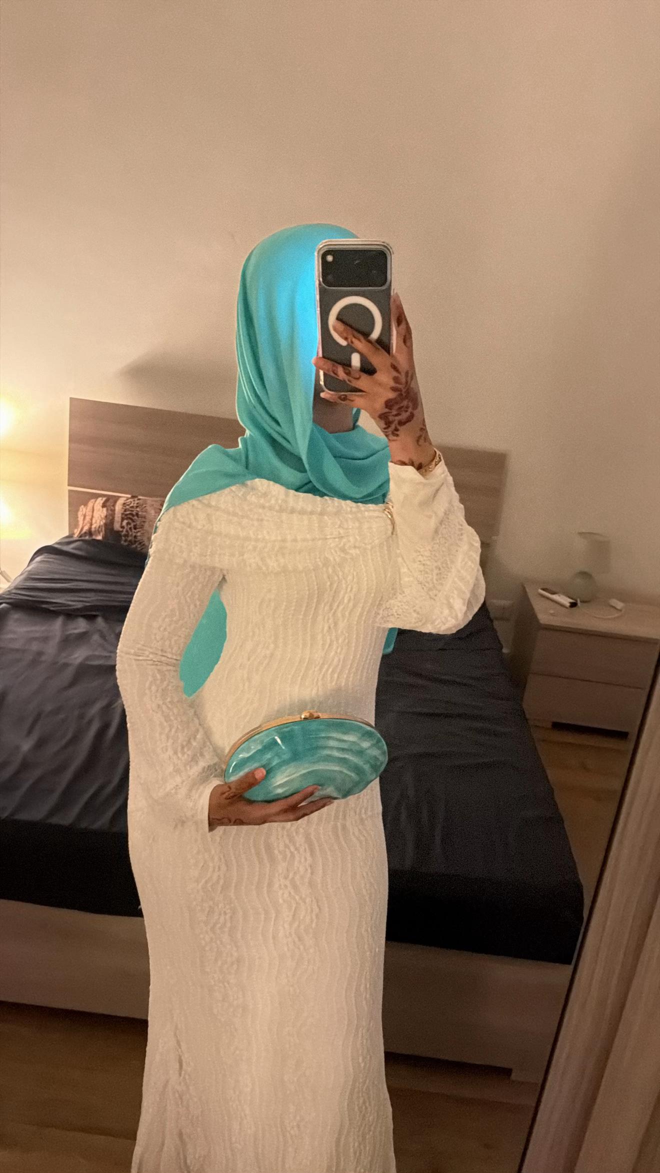 @𝓗