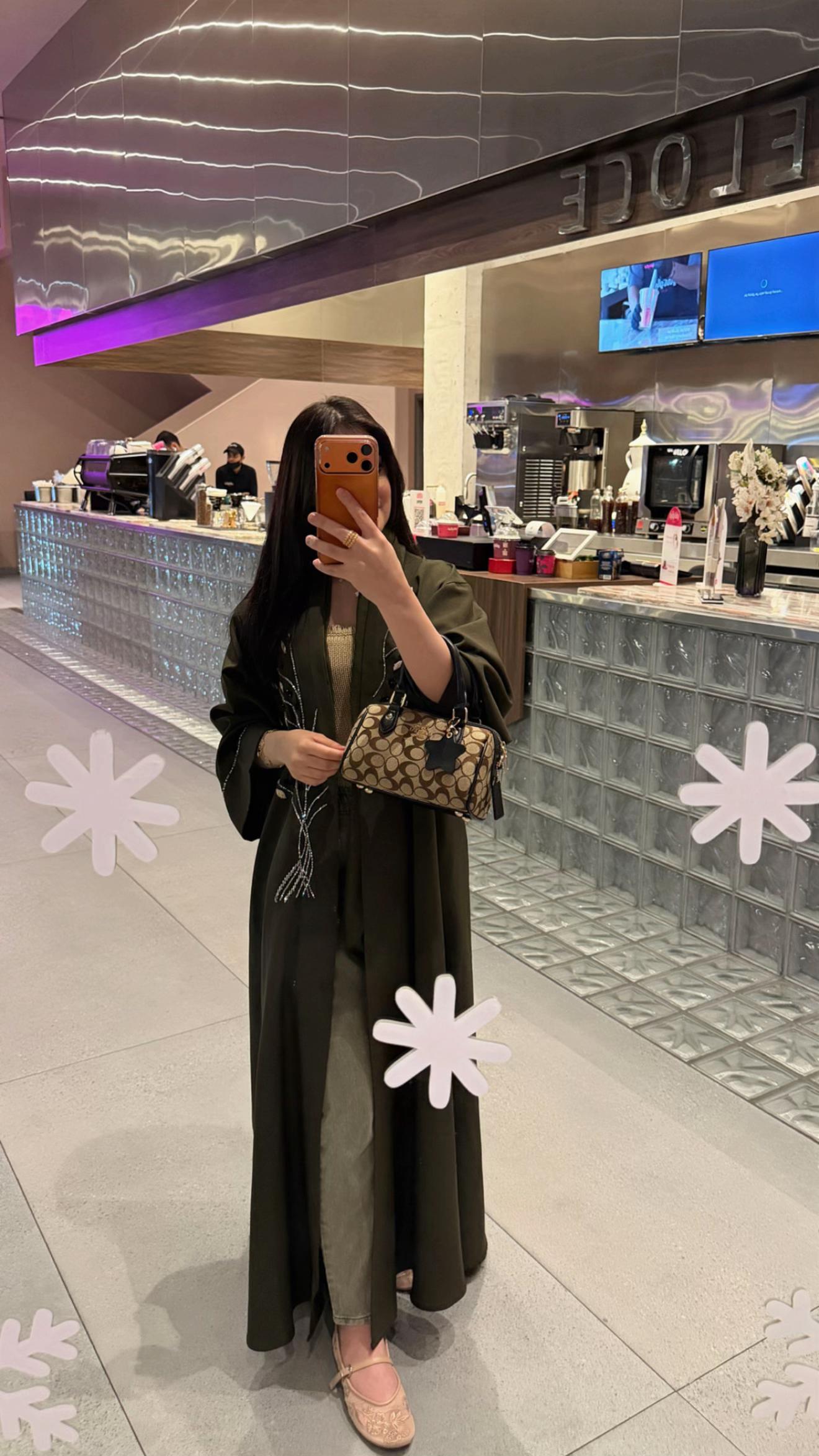 @AR🦋