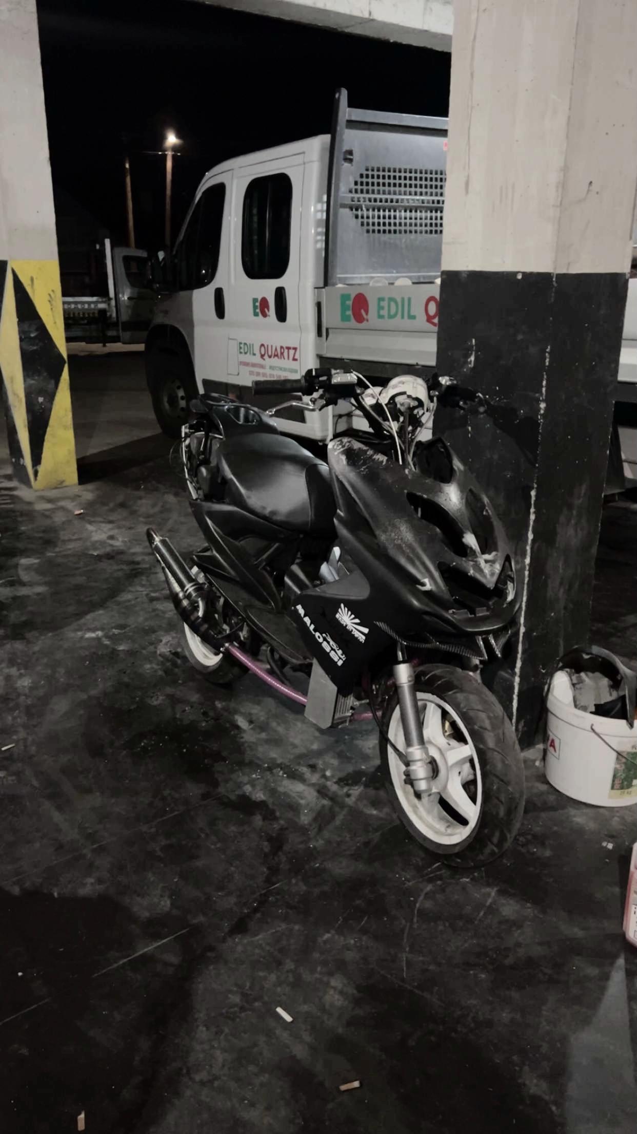 @Scooter Hub MK