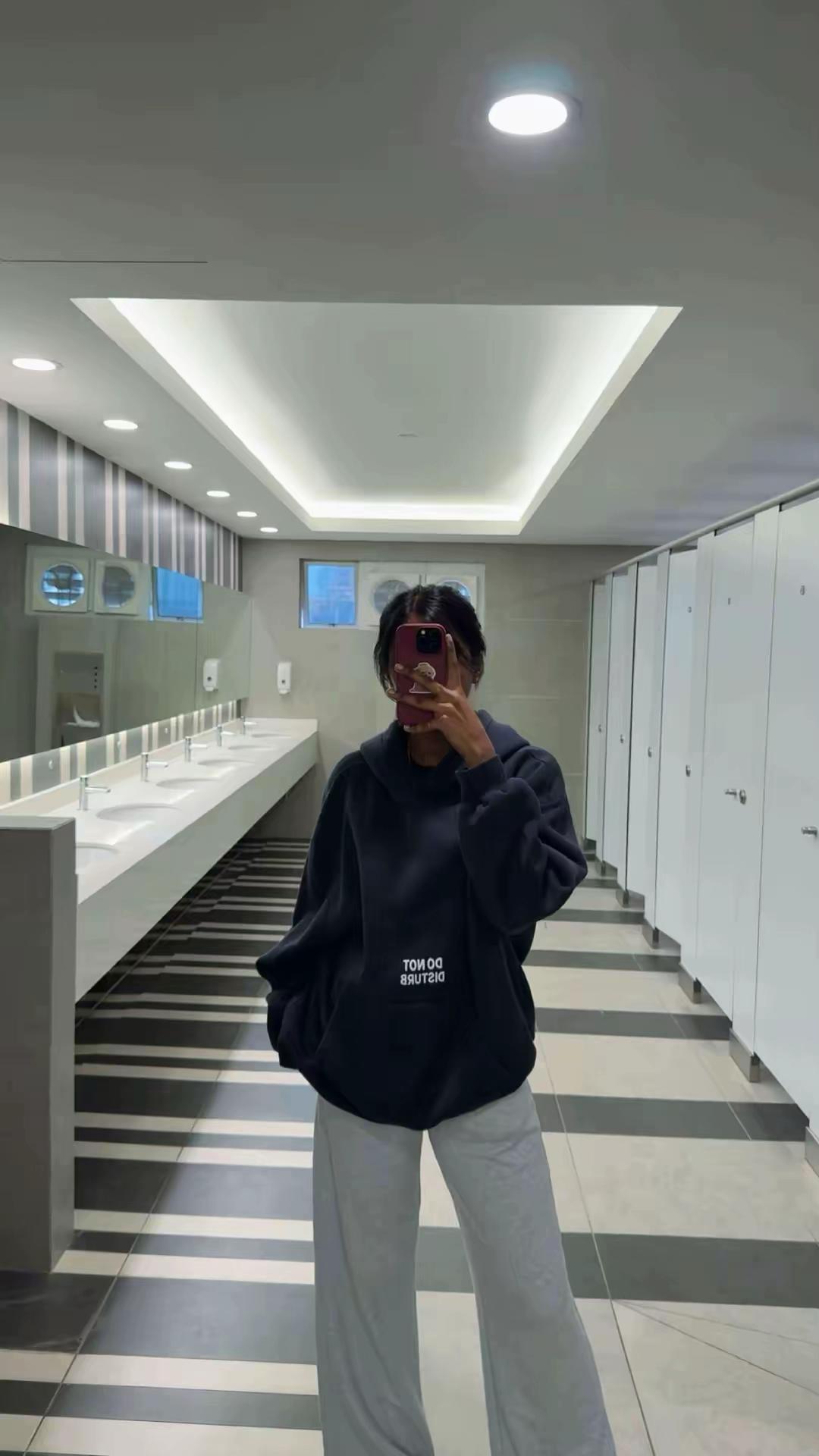 @𝓢𝓾𝓶𝓲𝓽𝓱𝓻𝓪🖤