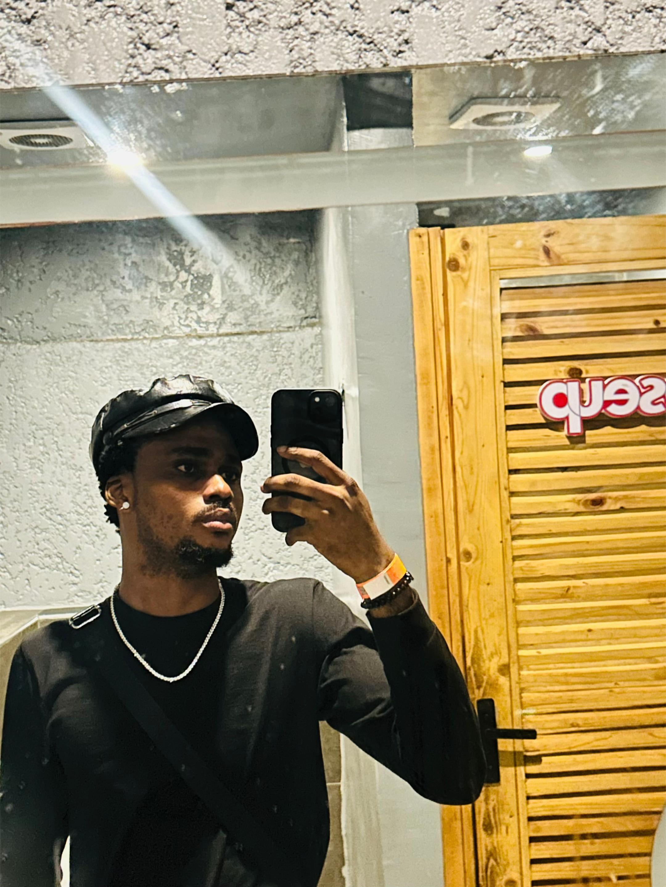 @DR. FABULOUS 🩺 Investment Boy