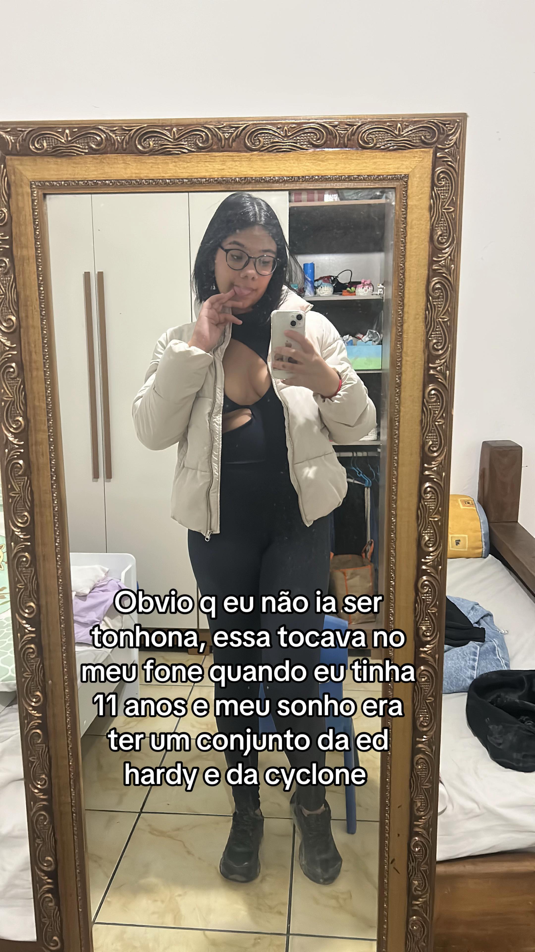 @Kah Furtado