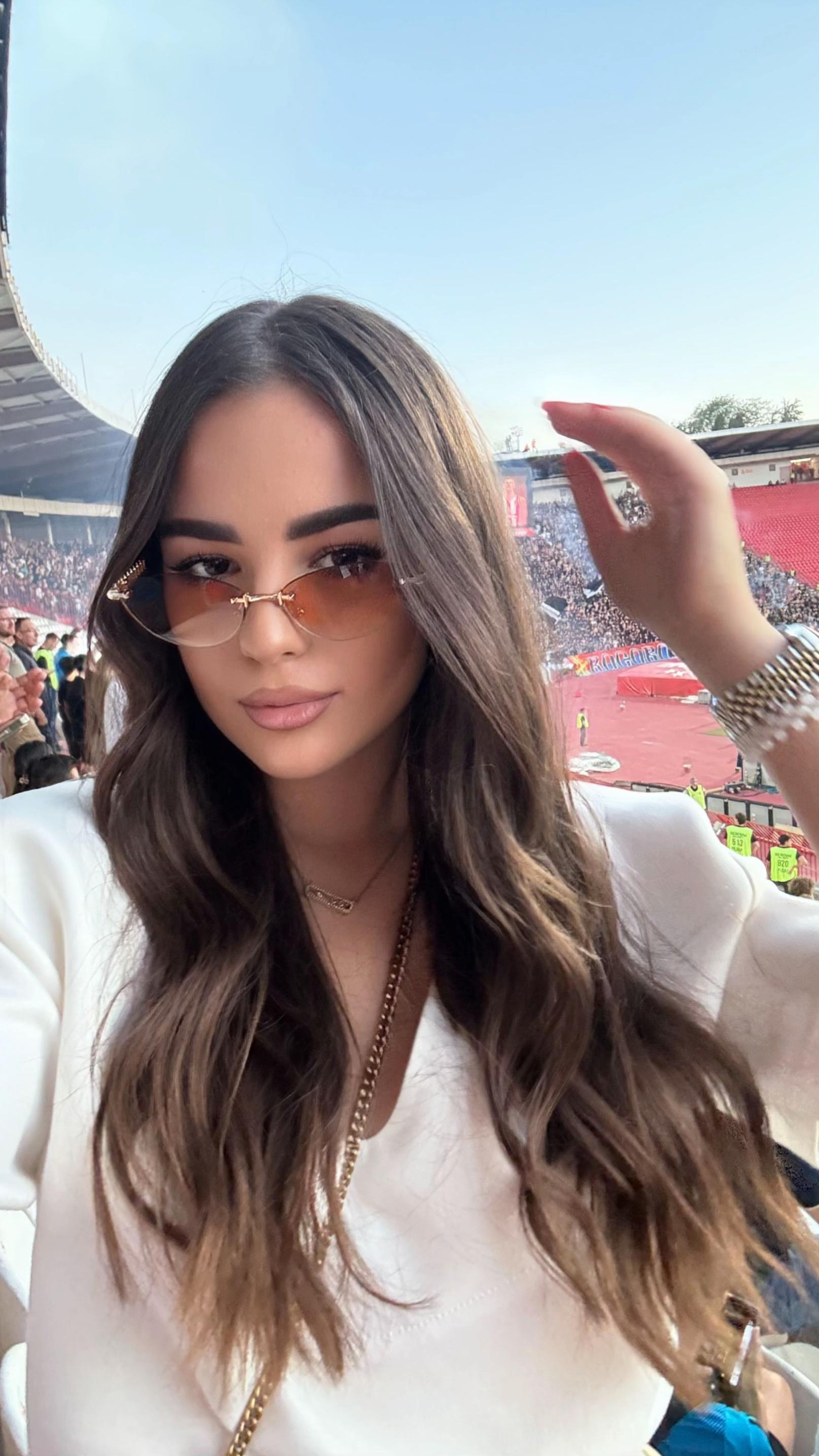 @𝐒.𝐓🪽