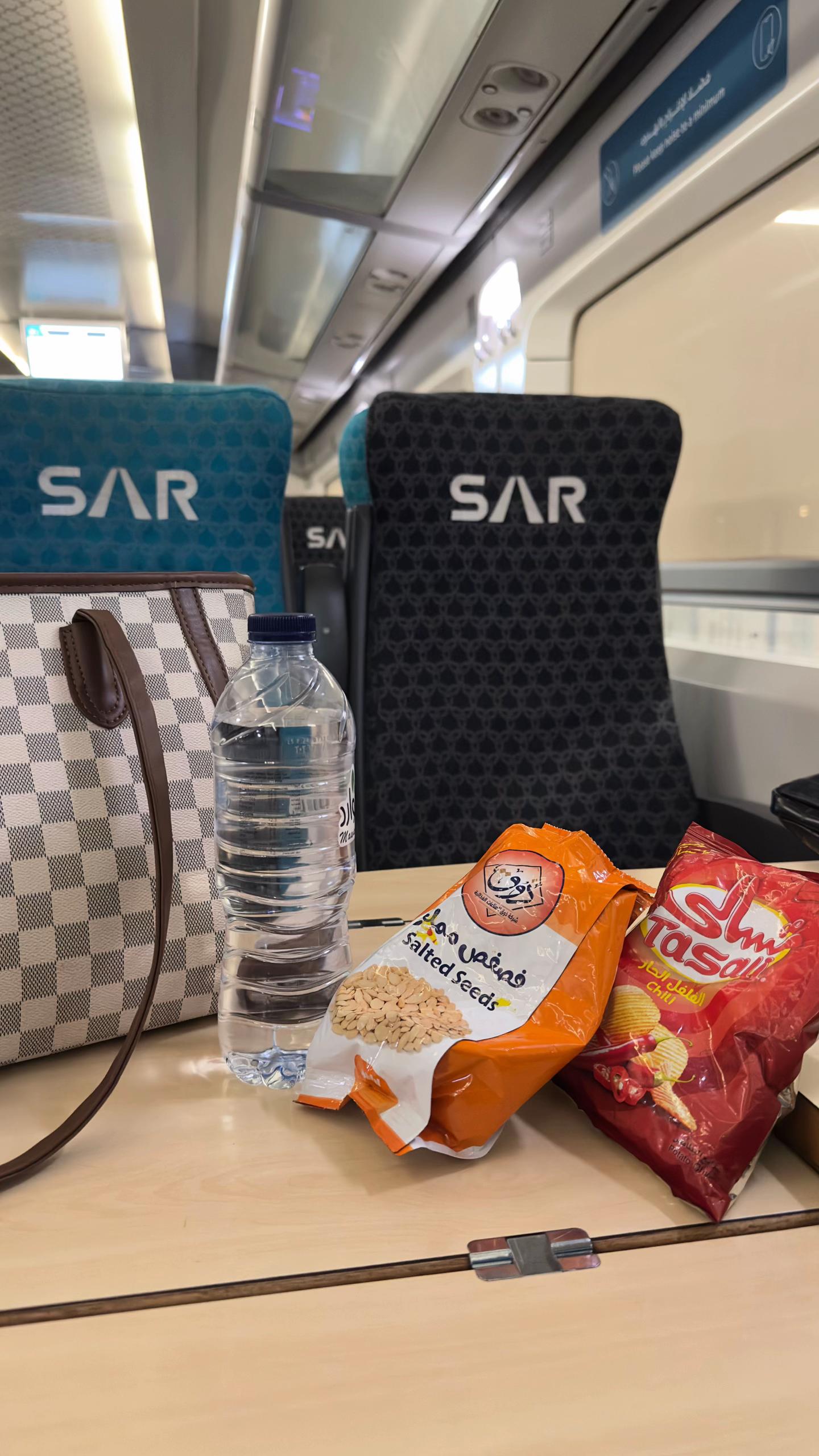 @لنا