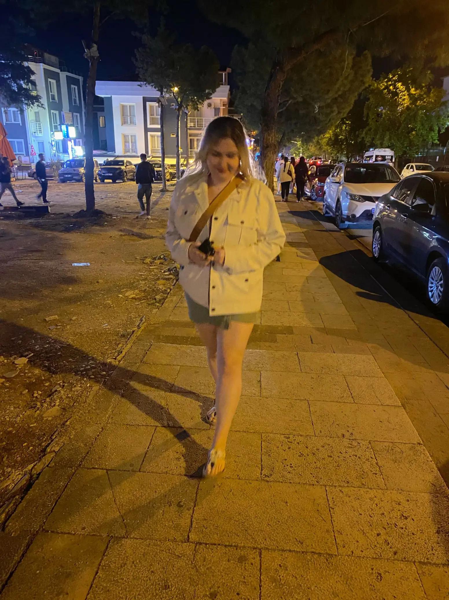 @Ay_sen