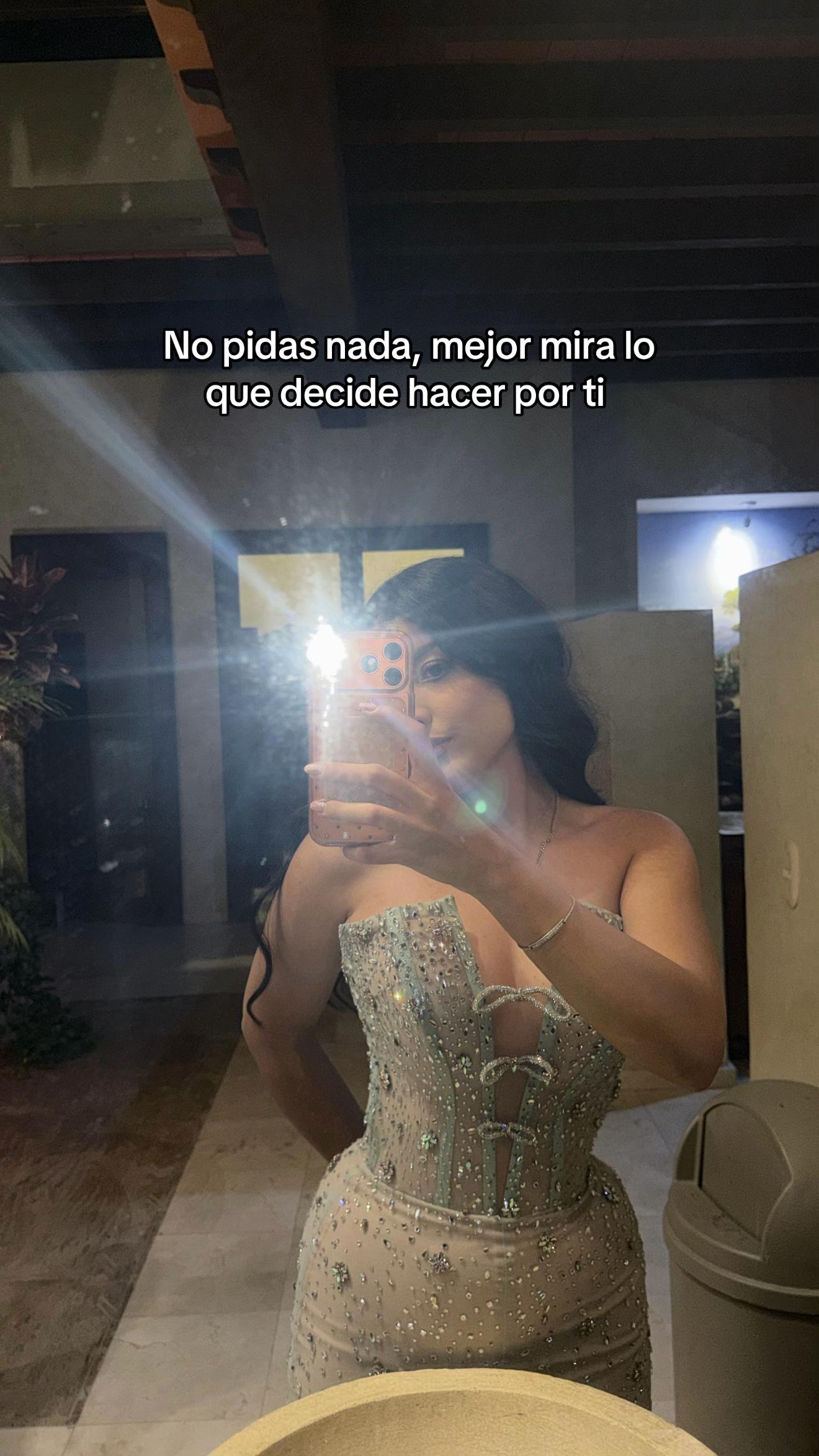 @Sarahí hermosa y bella