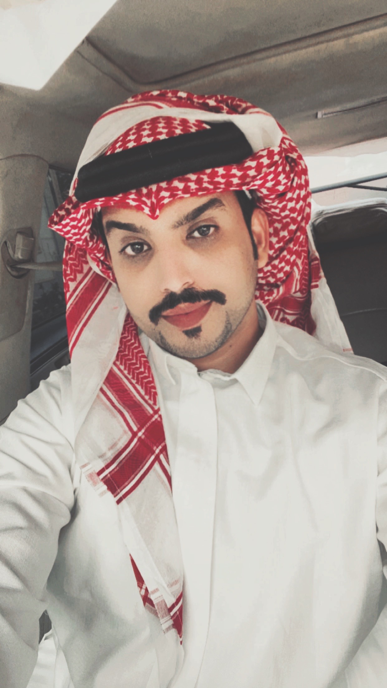 @🦅العزووف🦅….🩵