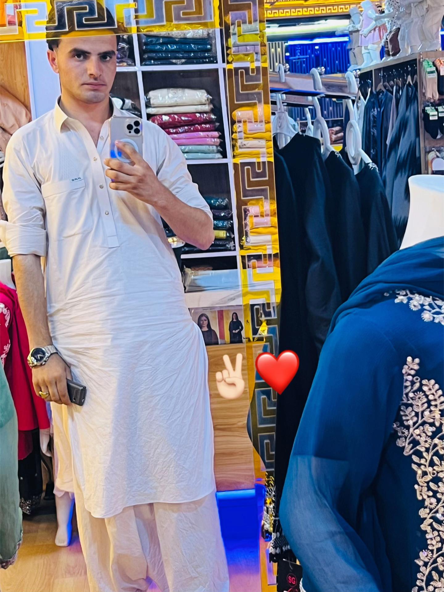 @👑𓆩Saleem𓆪👑