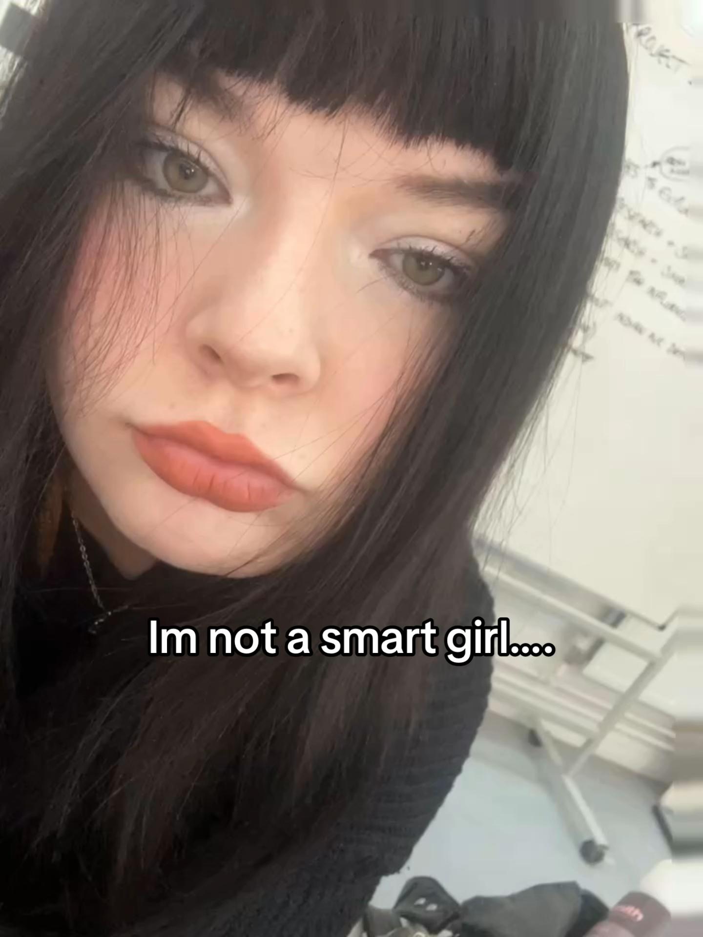 @emshuh_