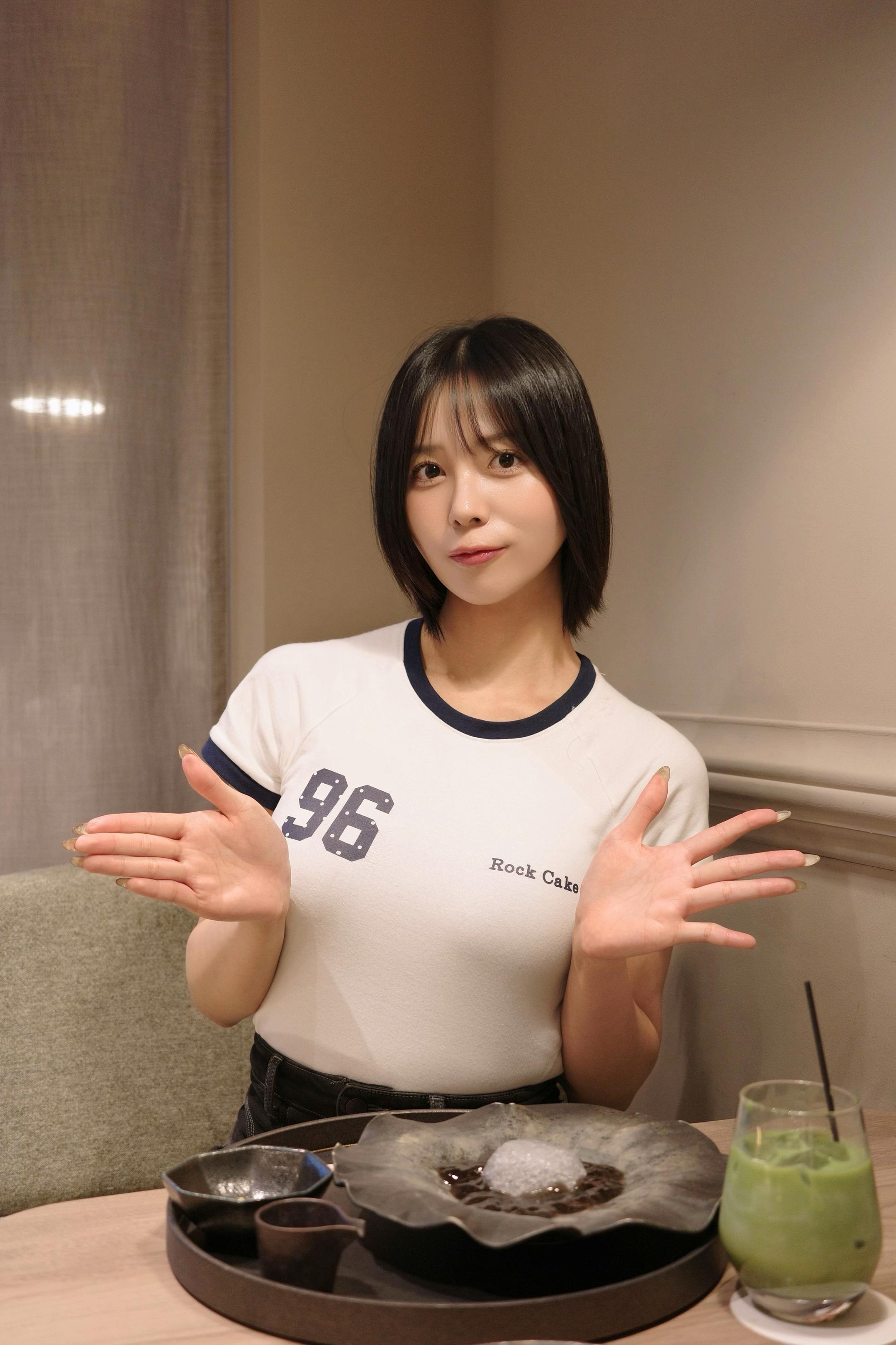 @安達玲奈