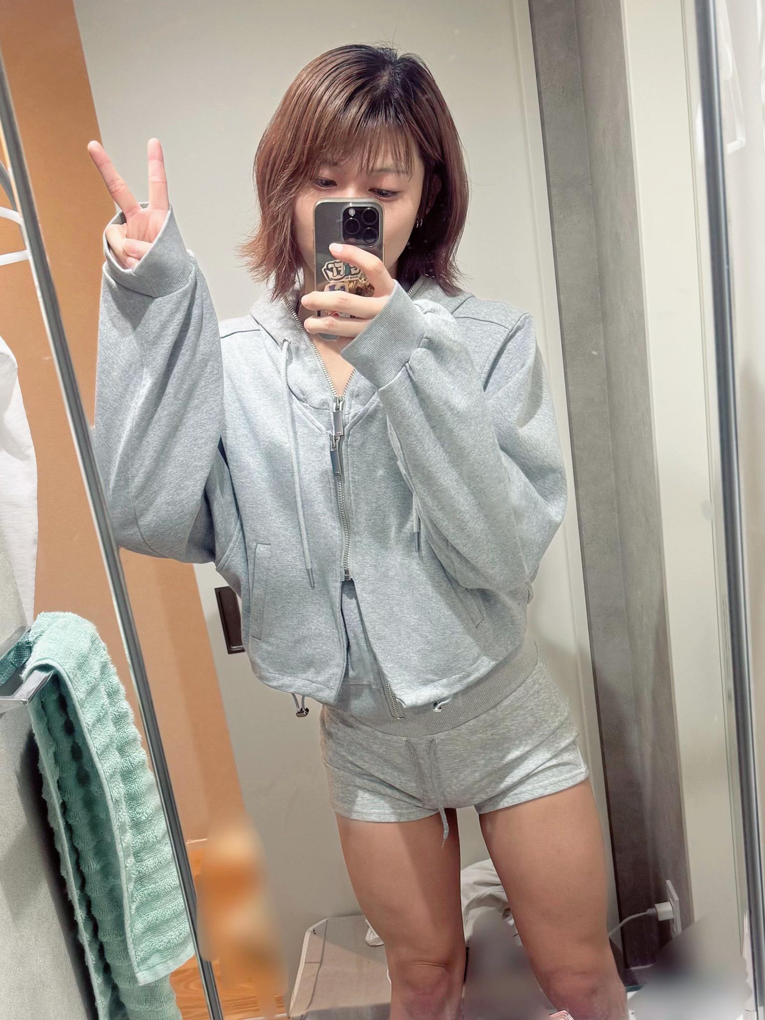 @せな