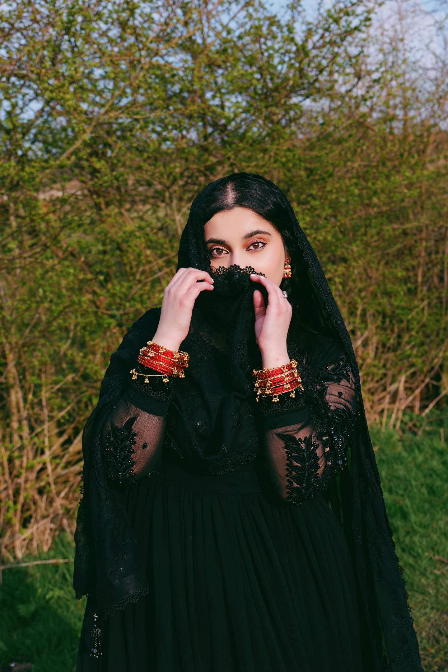 @Female Photographer