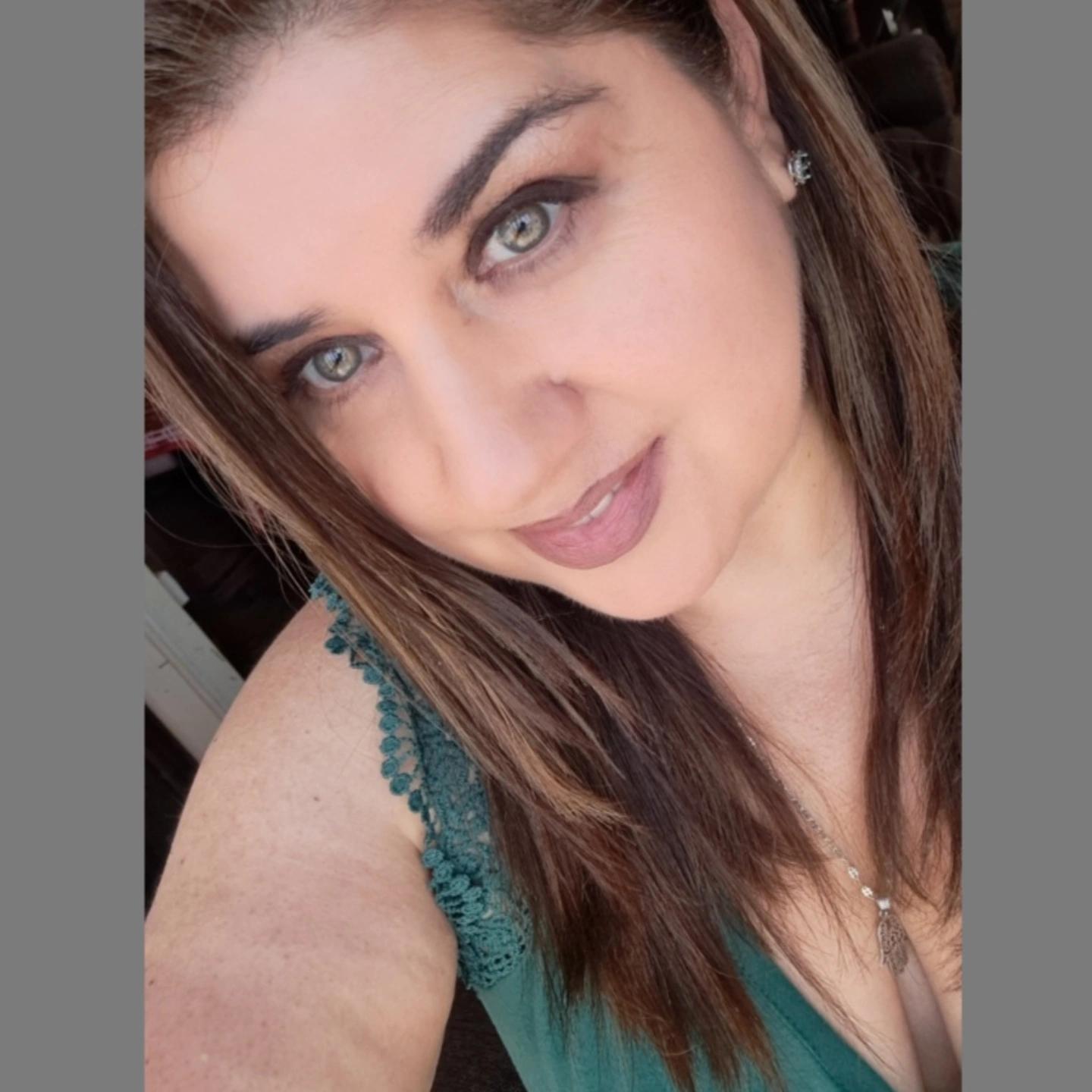 @Móny Hernandez