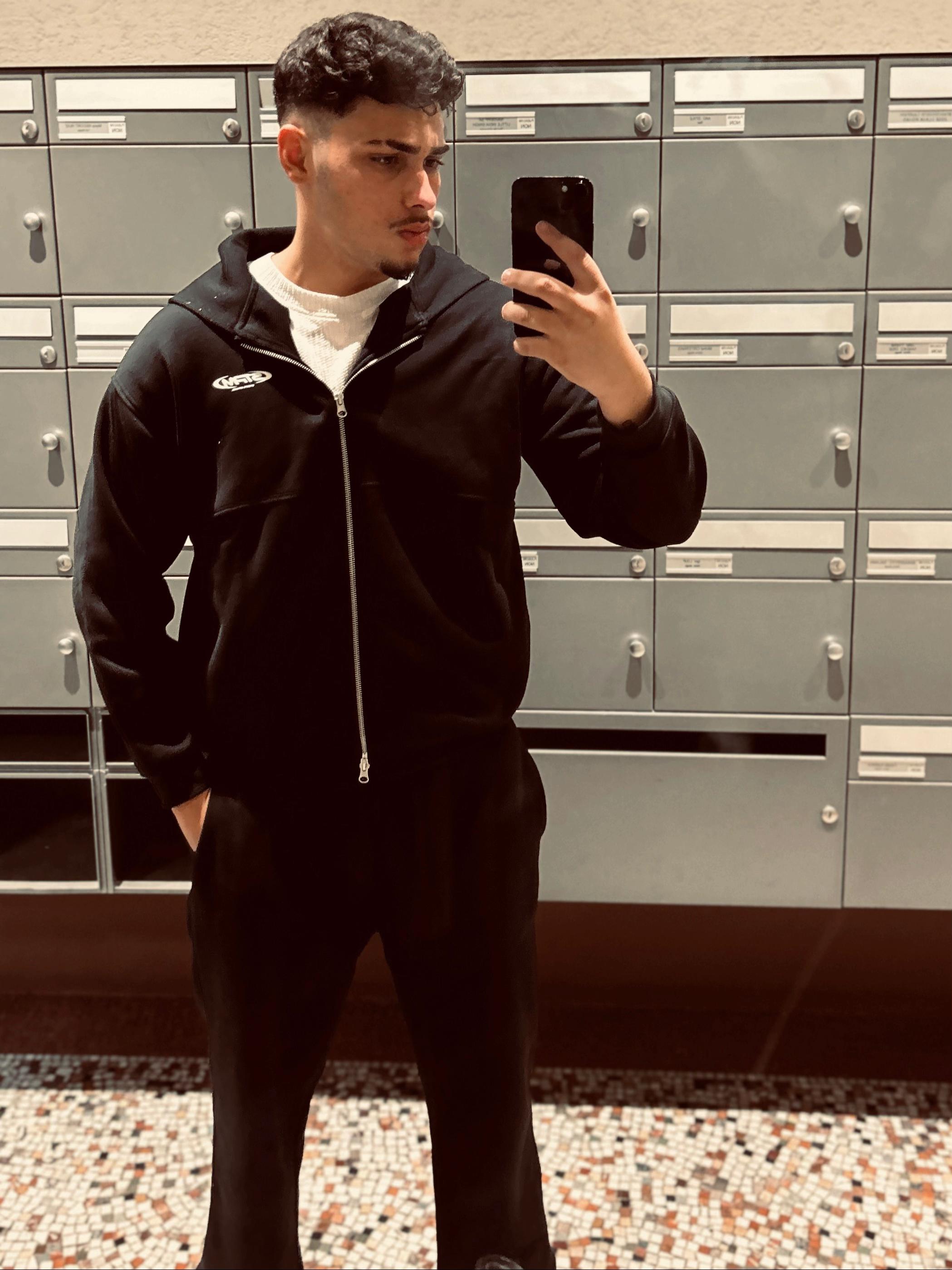 @Italianul