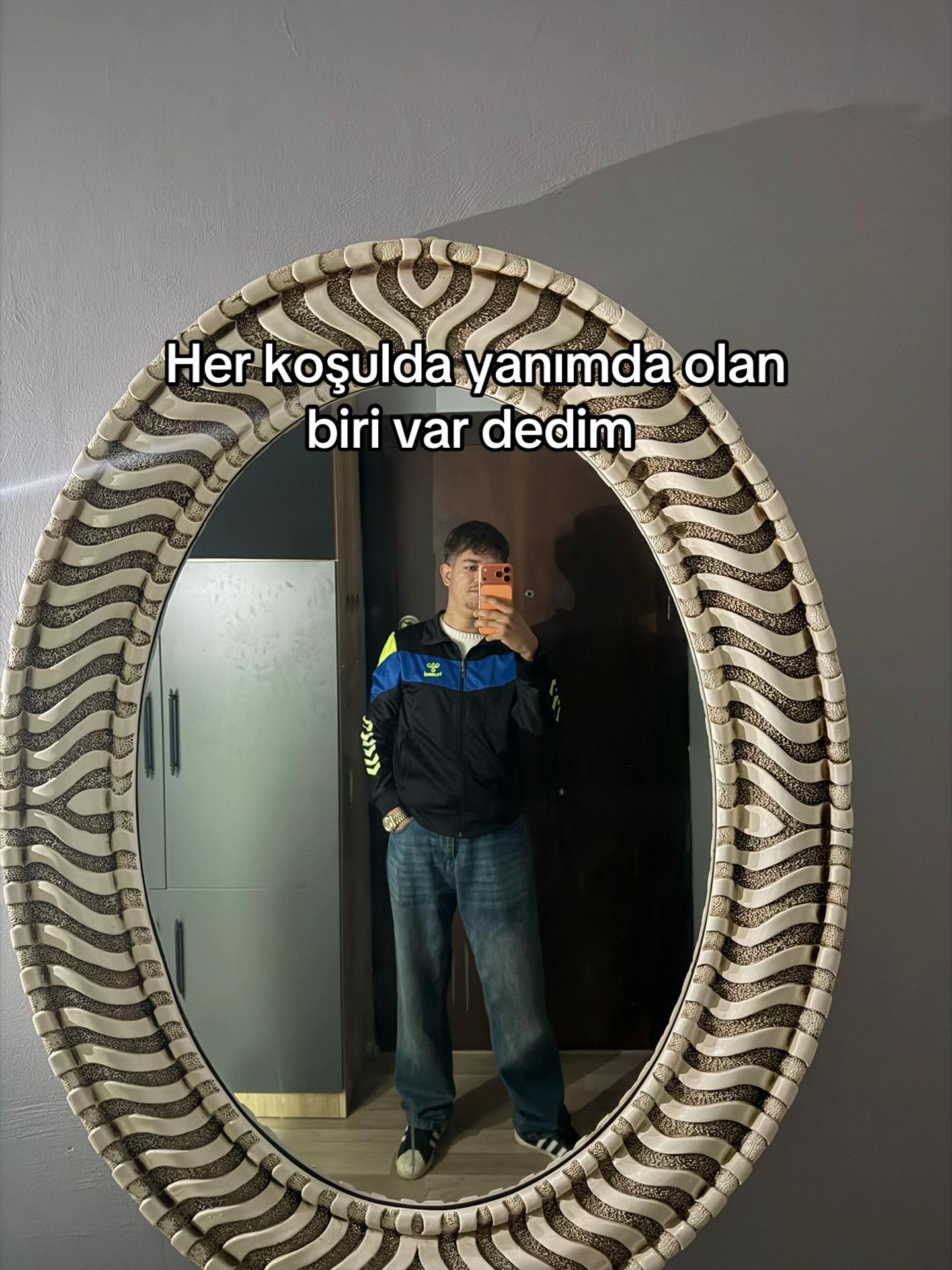 @Y.M🎖️