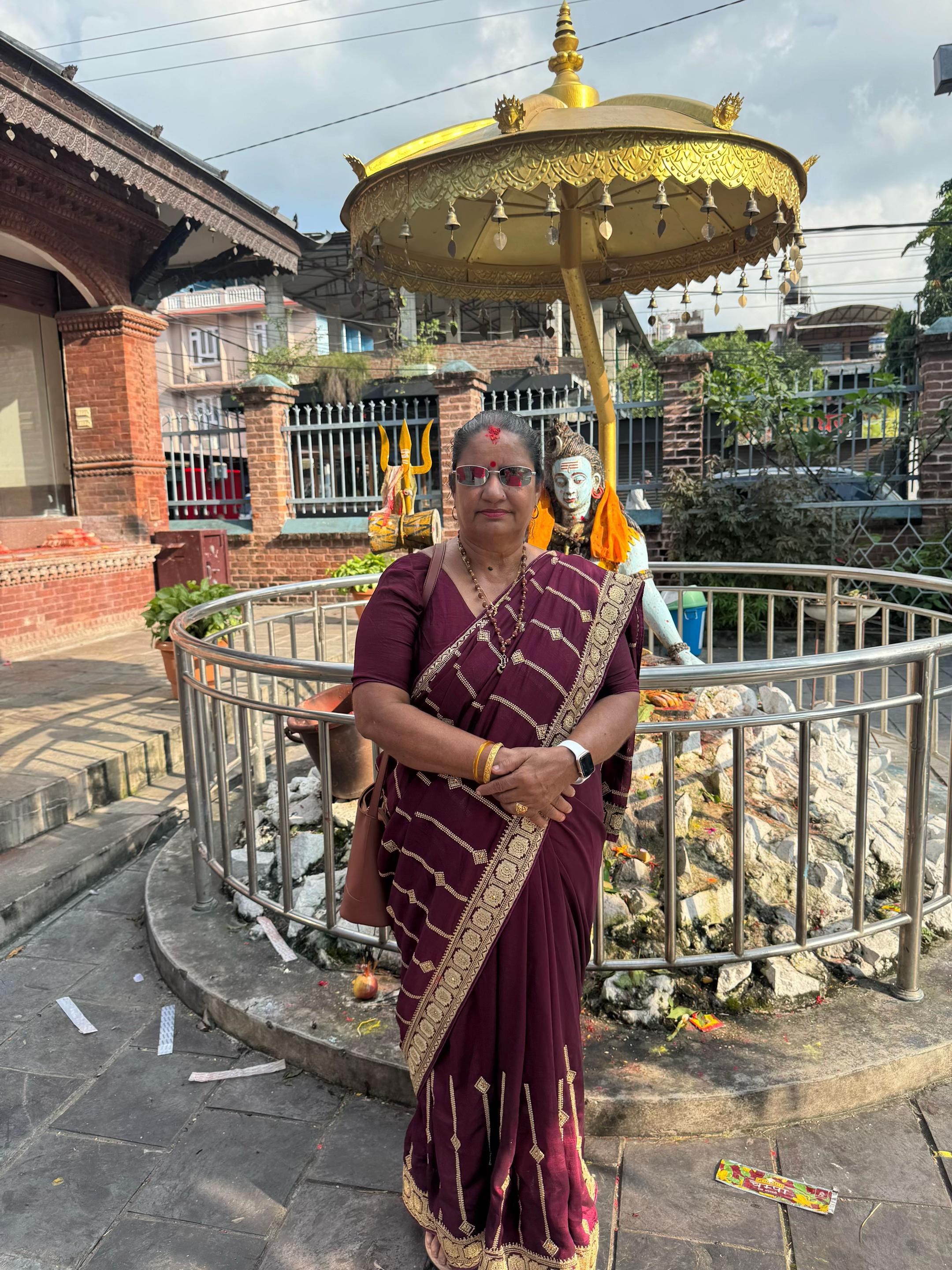 @राधा आचार्य
