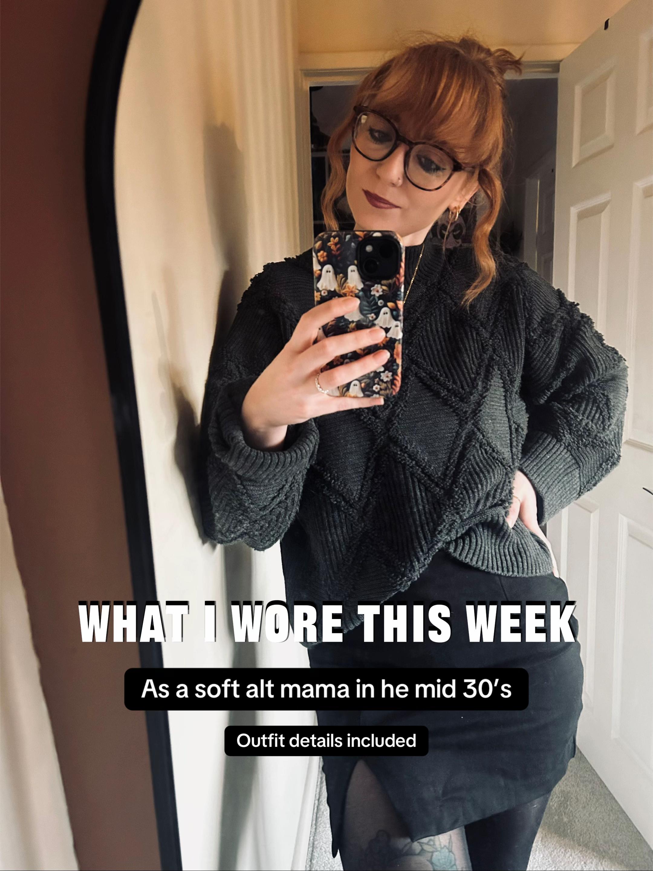 @Laury 🖤 Soft Alt Outfit Inspo