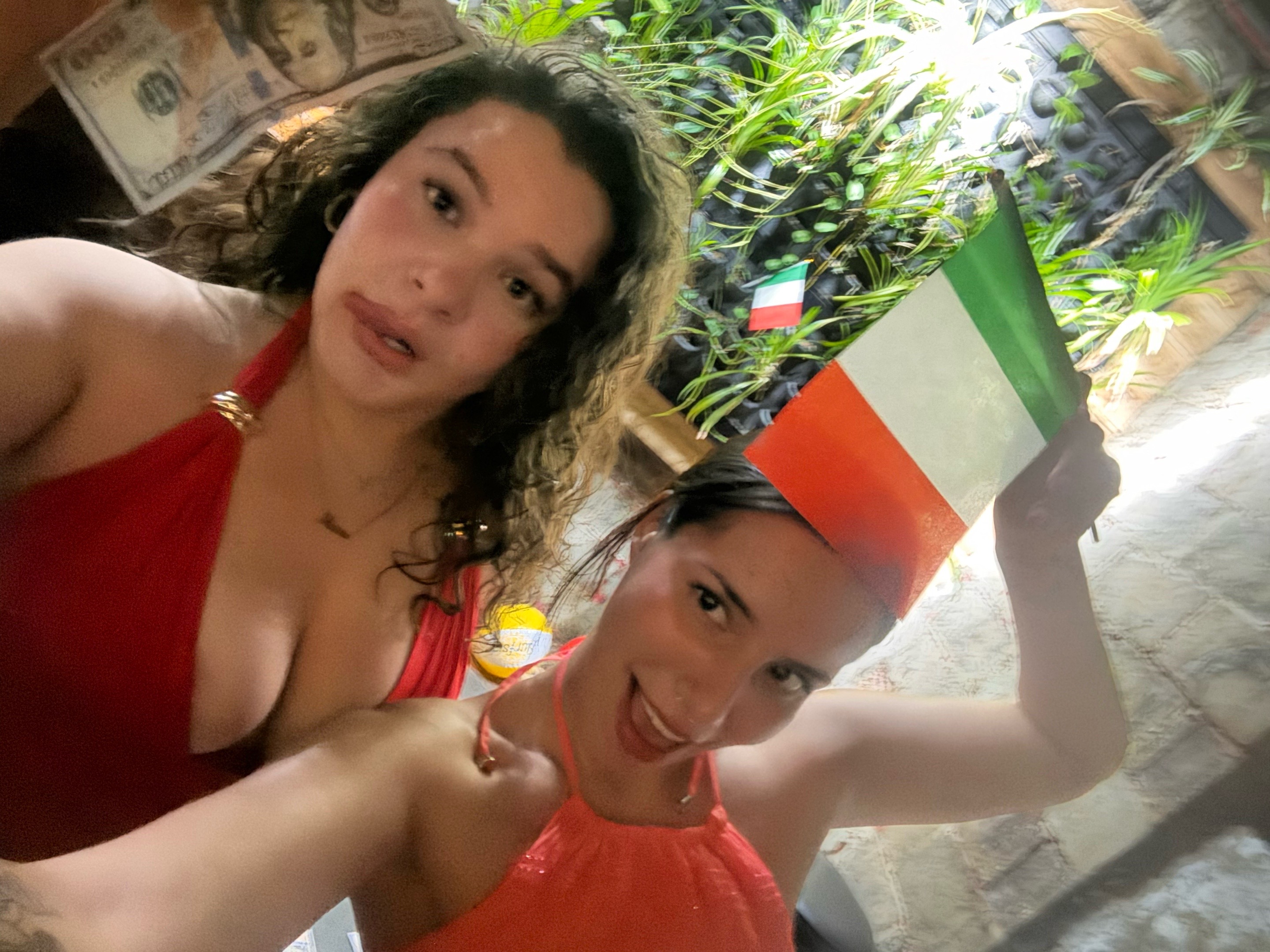 @Tati✨