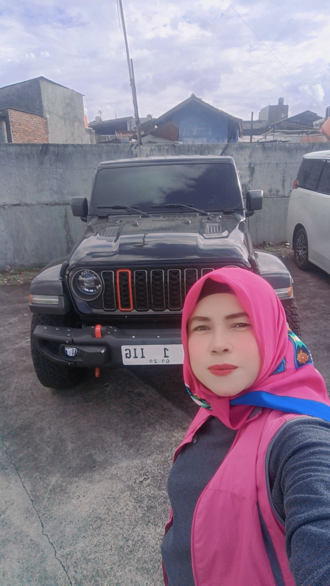 @Mom Ghani