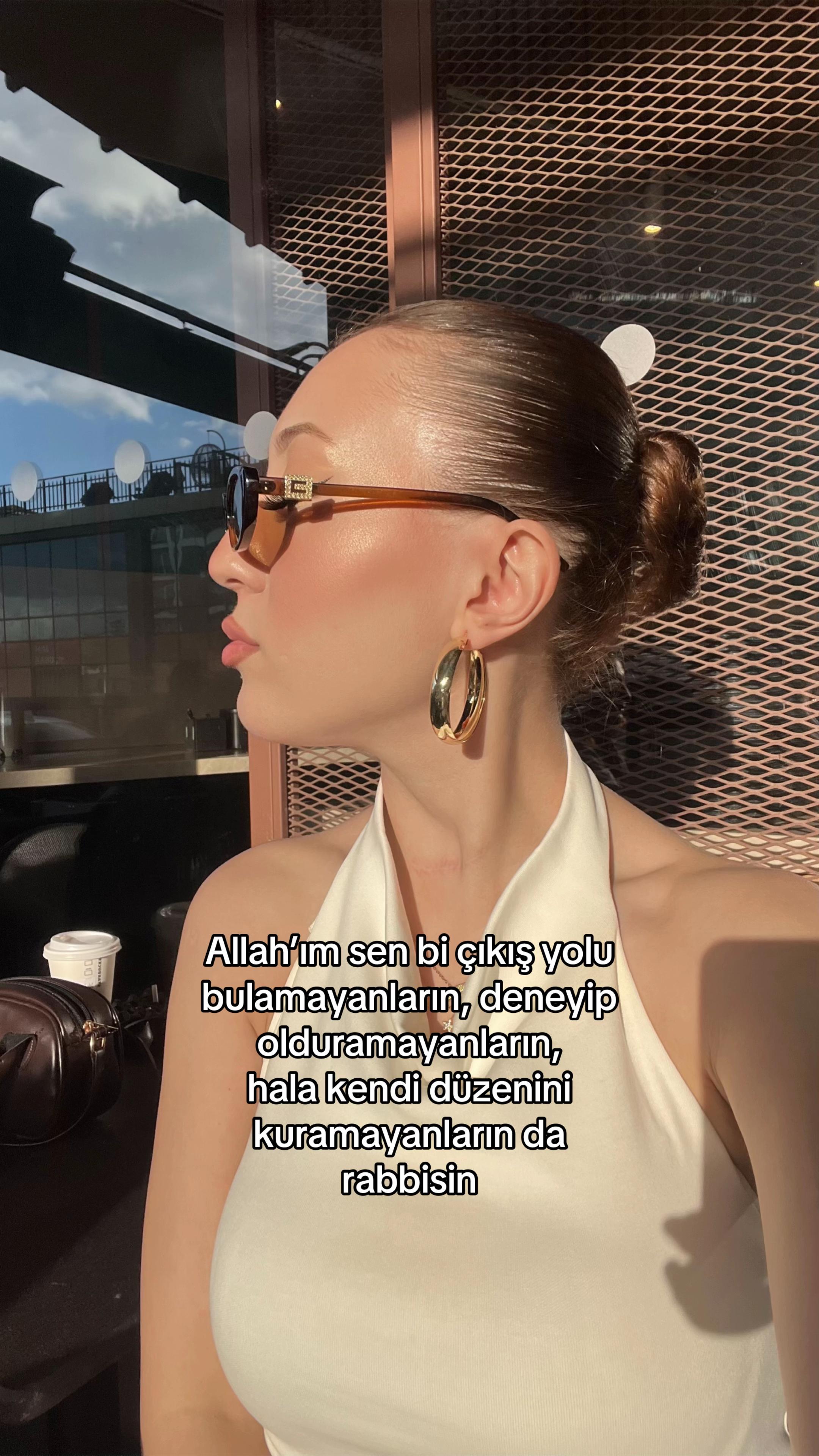 @𝑹𝒐𝒔𝒆𝒉𝒓𝒂 ✶