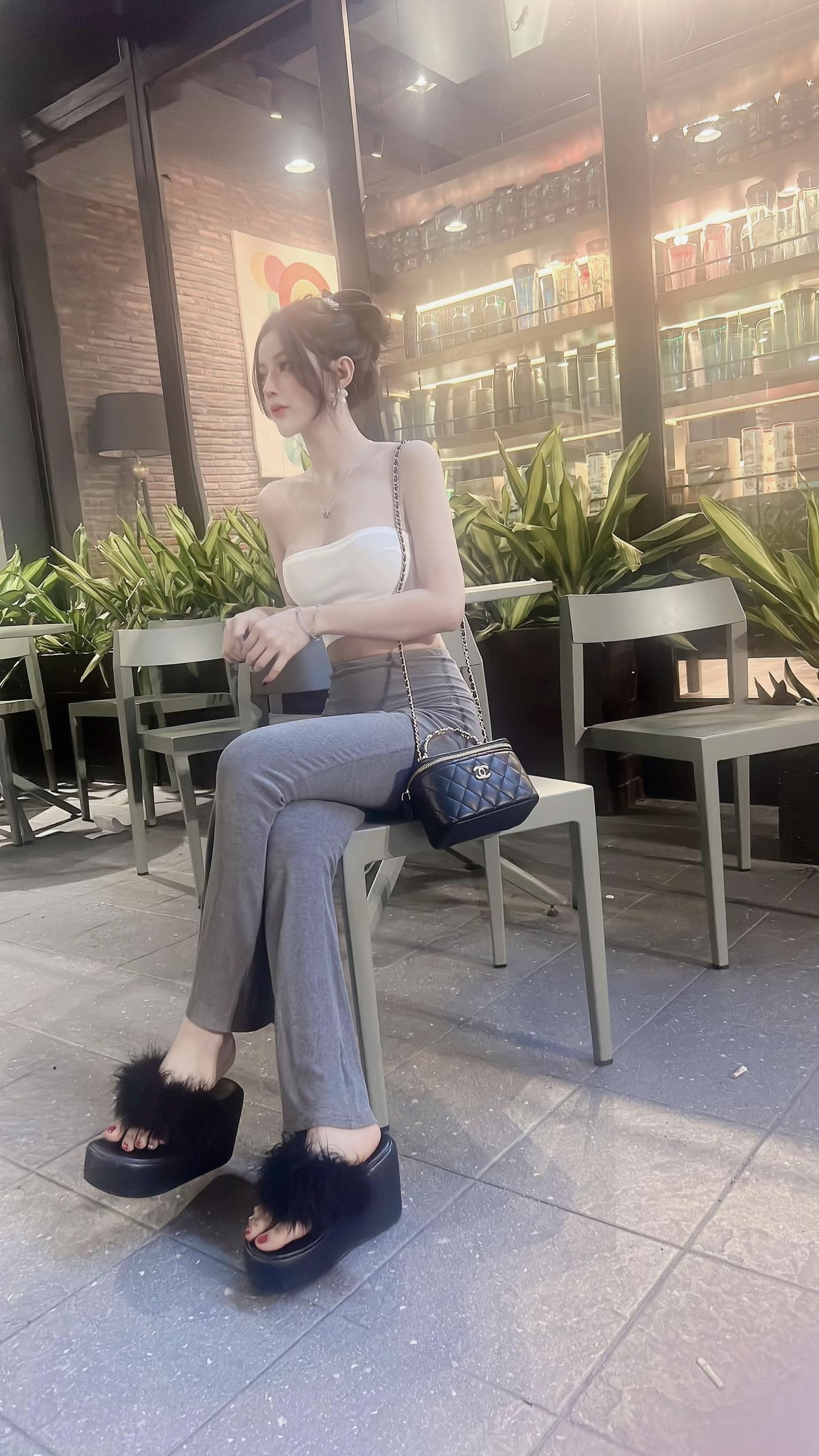 @爱玲
