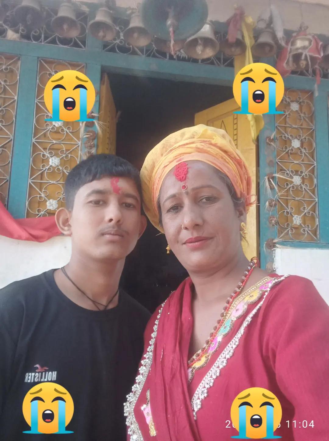 @Santi Dhanuk