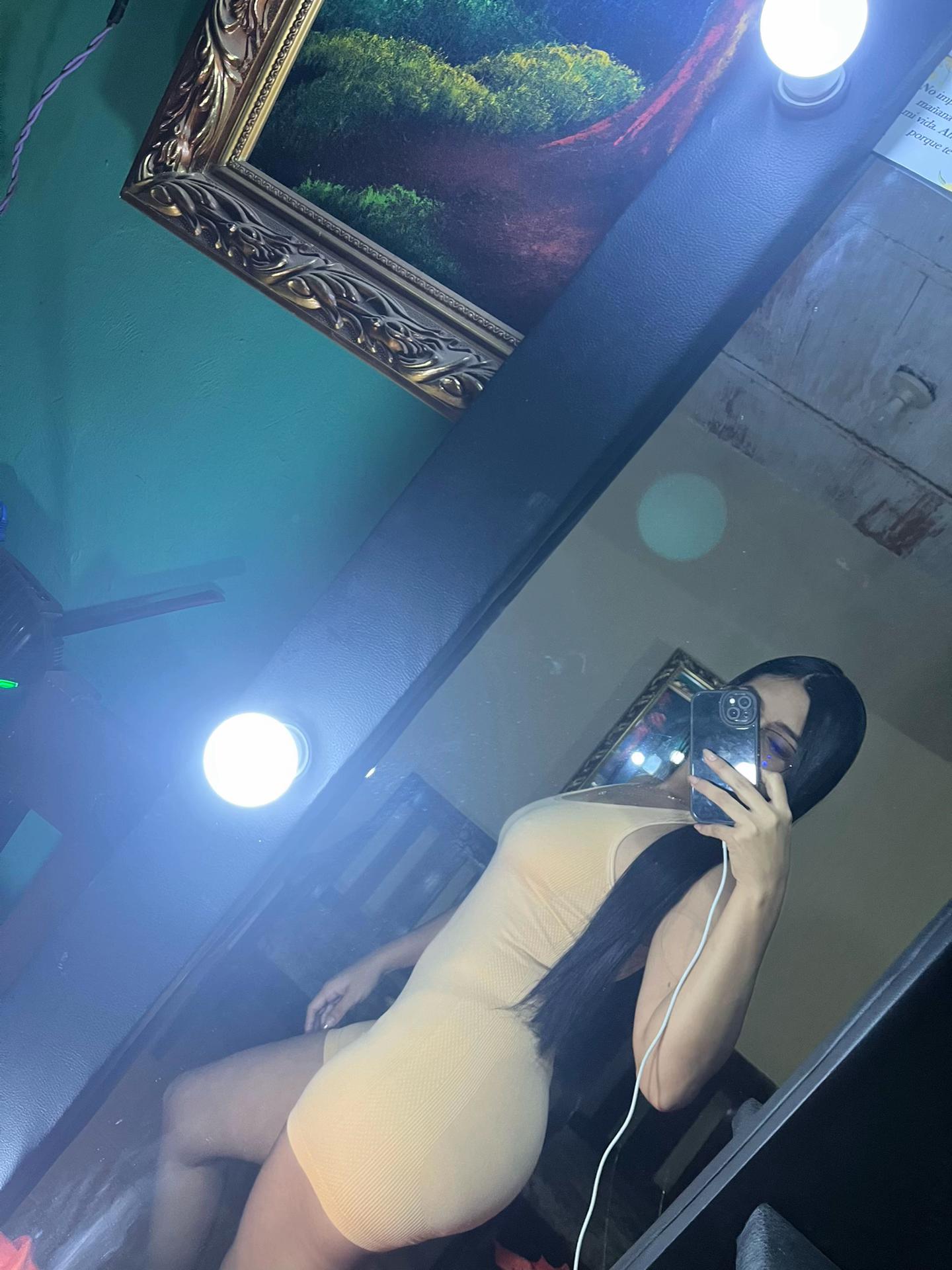 @🦦