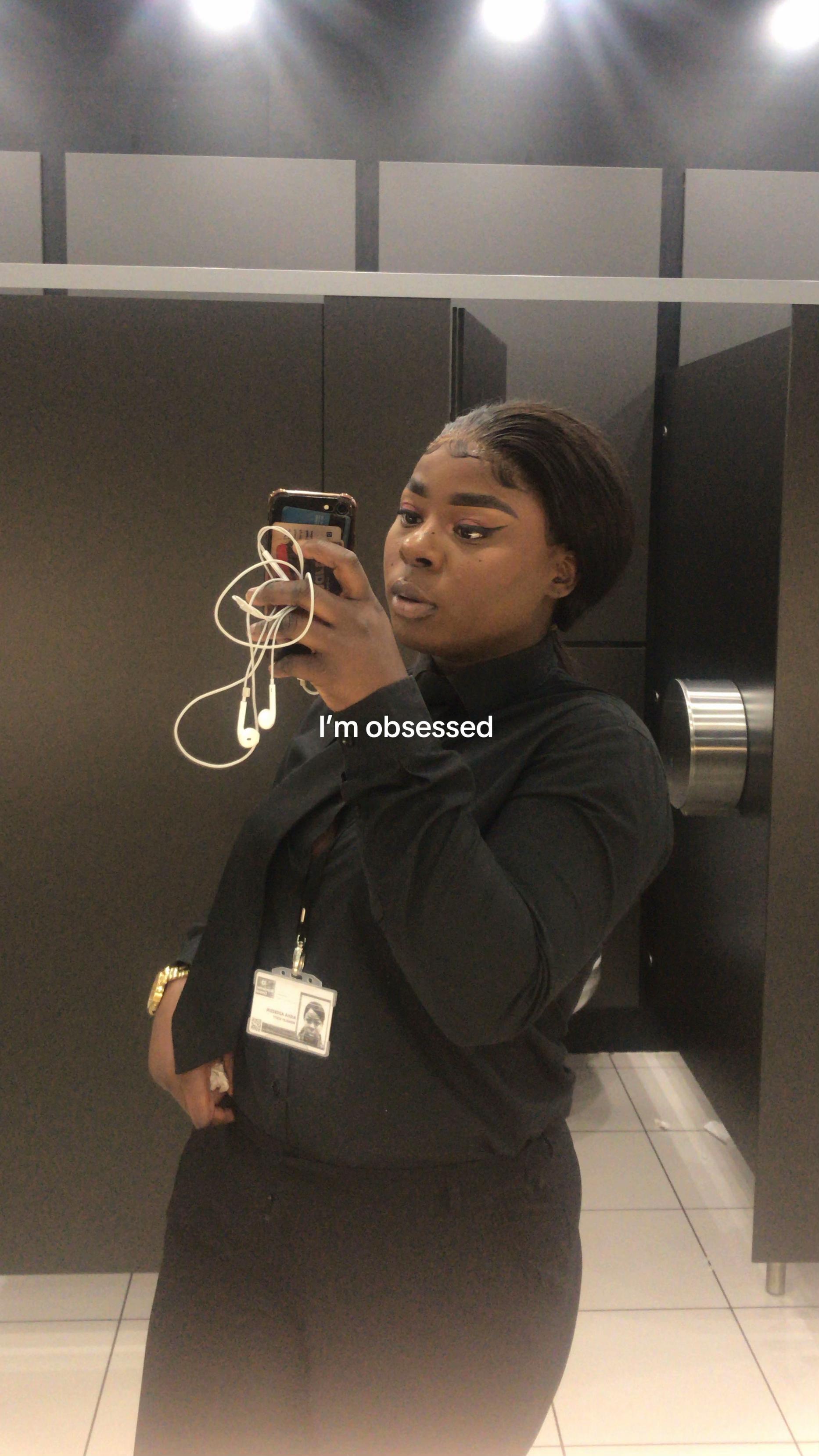 @Aisha ⚡️