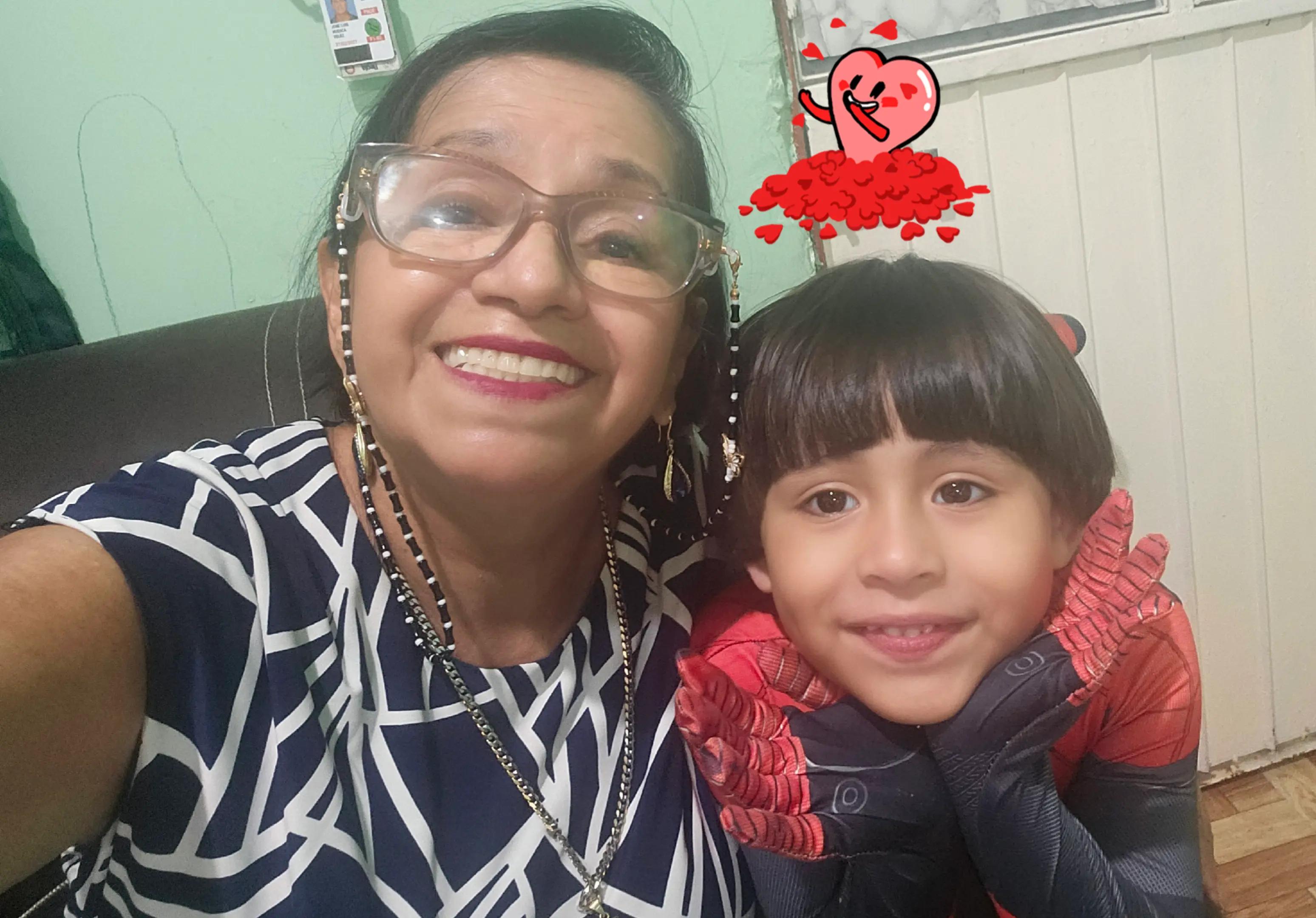 @Lupita V&eacute;lez &uacute;nica