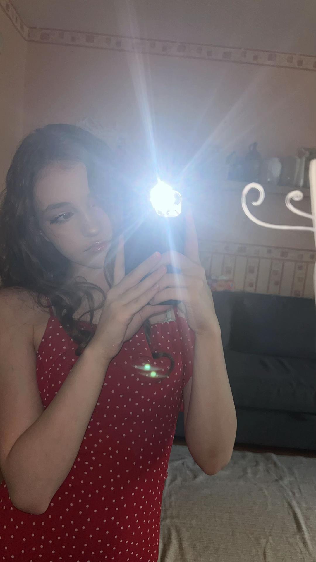 @evivuuvv