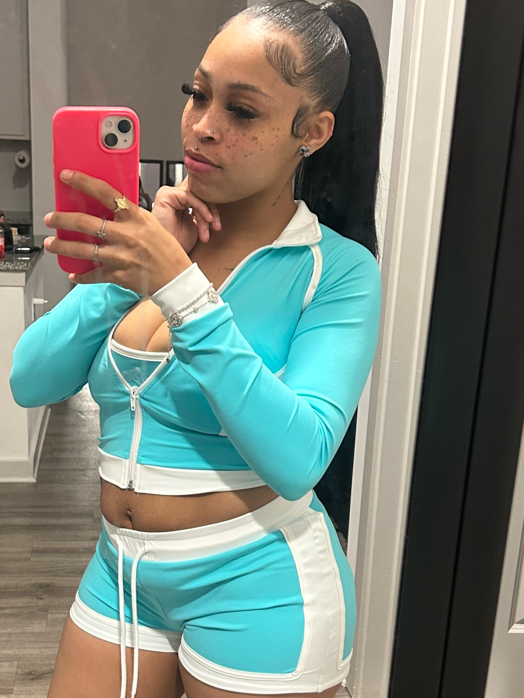 @Sharae