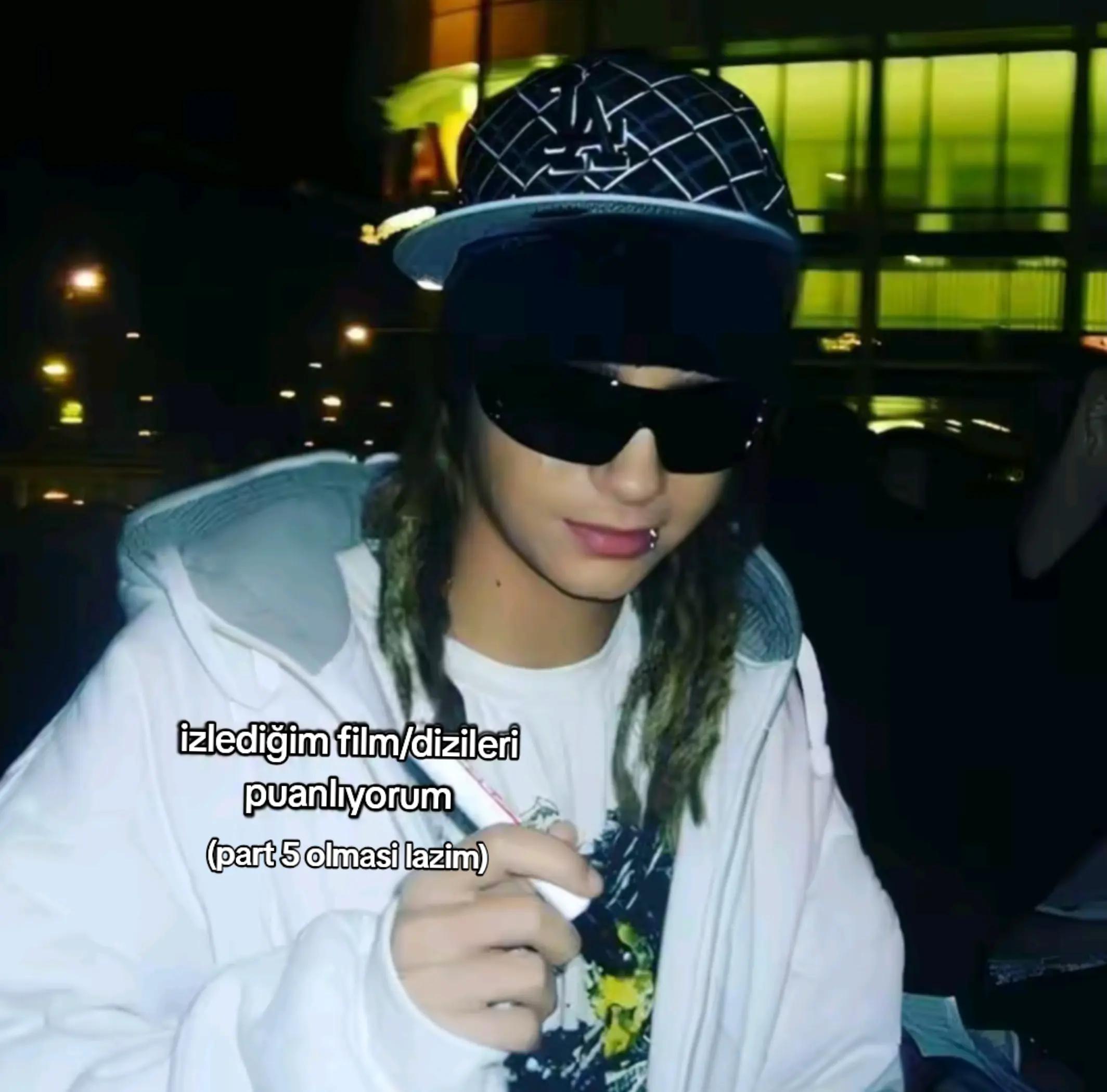@𝓜𝓮𝓵𝓲𝓴𝓮丰