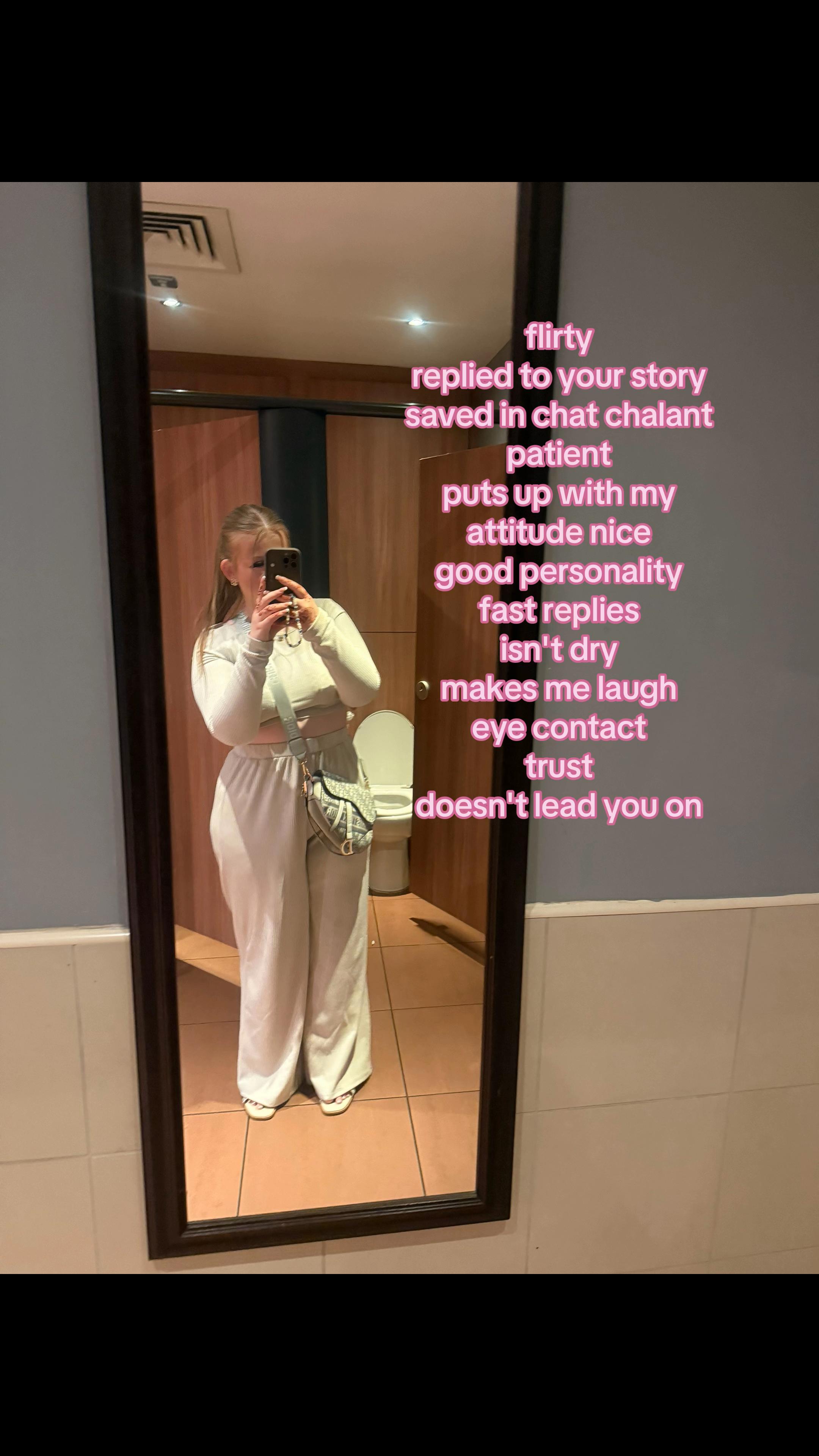 @lolo🥰