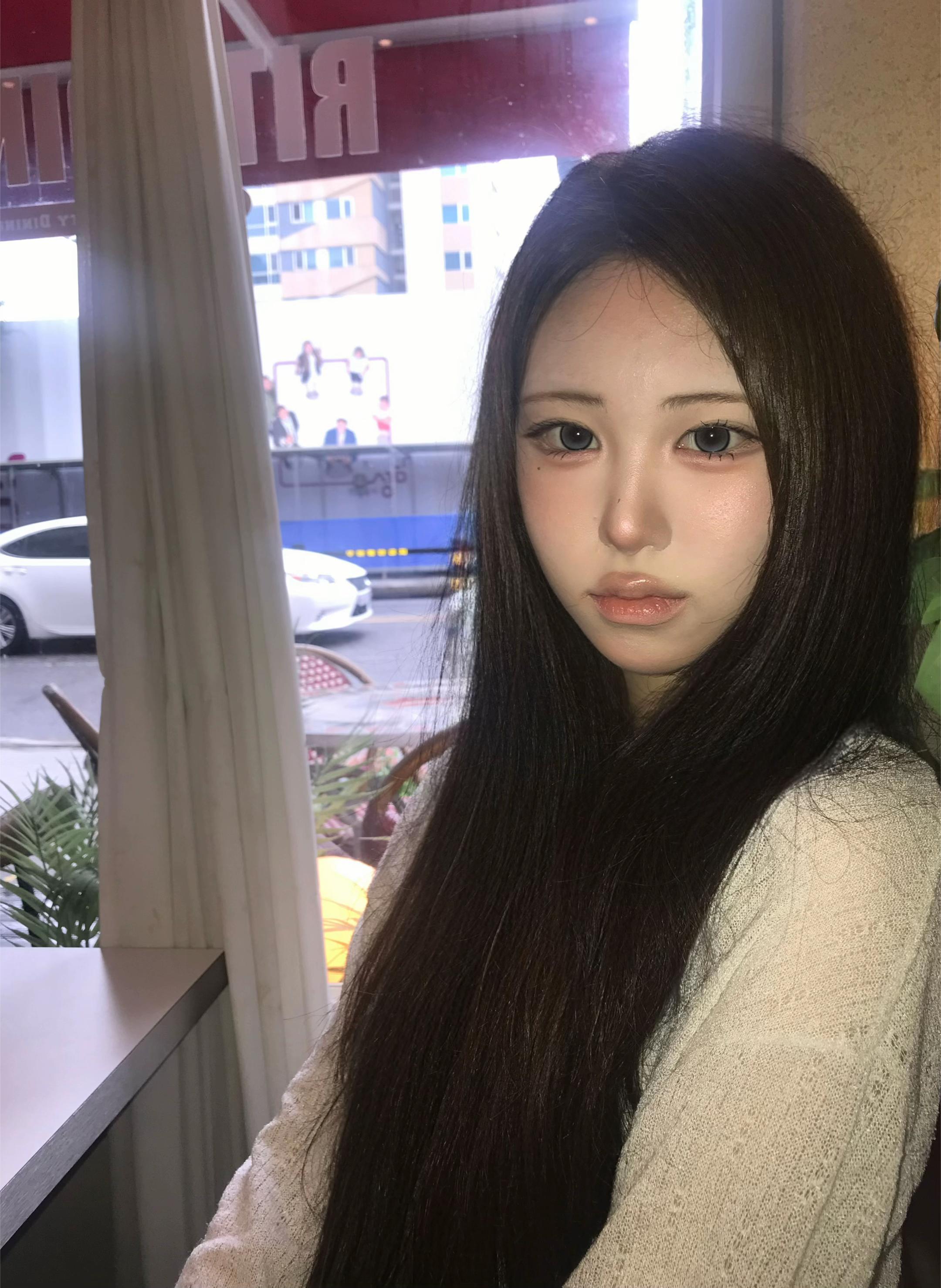 @xyeonxbin