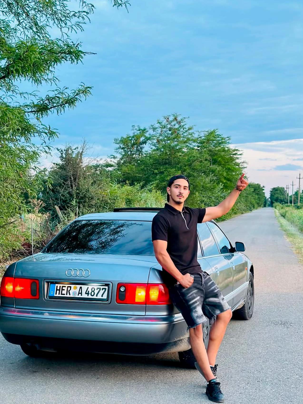 @🇦🇱𝐀𝐠𝐫𝐞𝐬𝐢𝐯𝐮_𝟕𝟕🇦🇱
