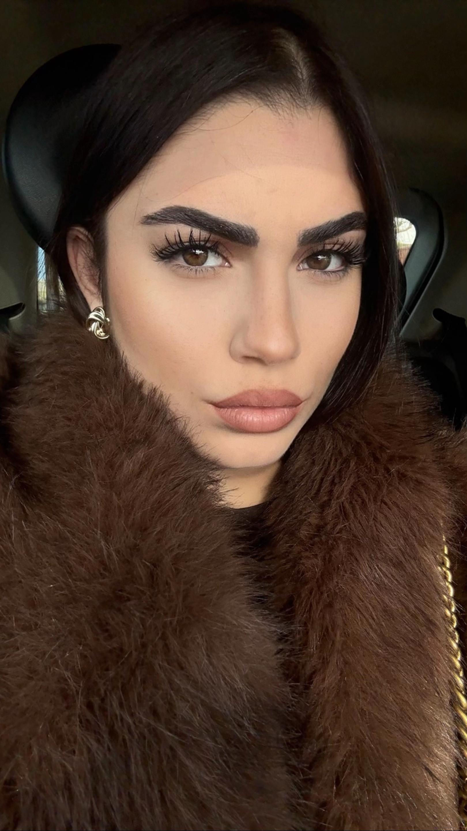 @Rebella👸🏻