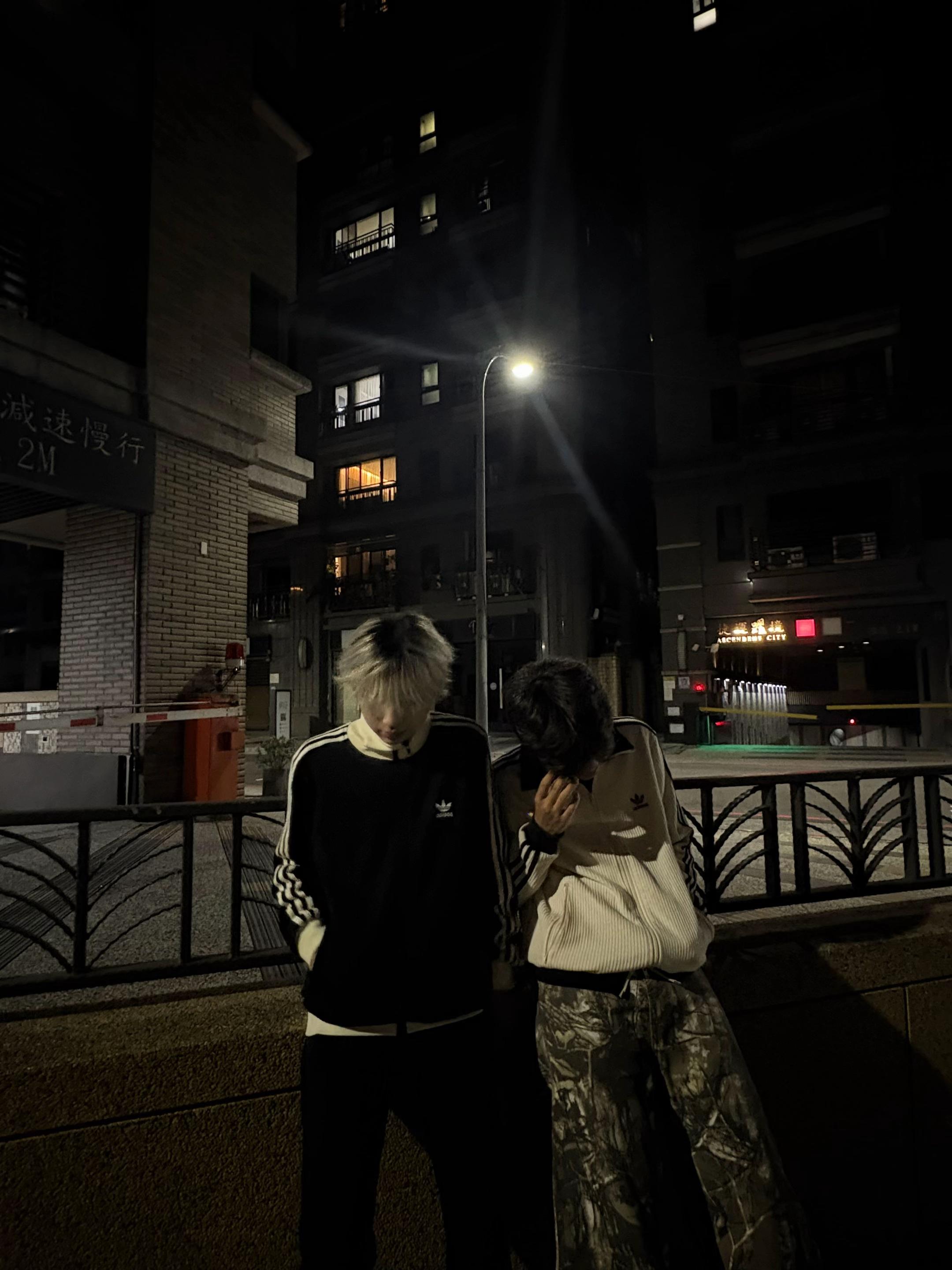 @천