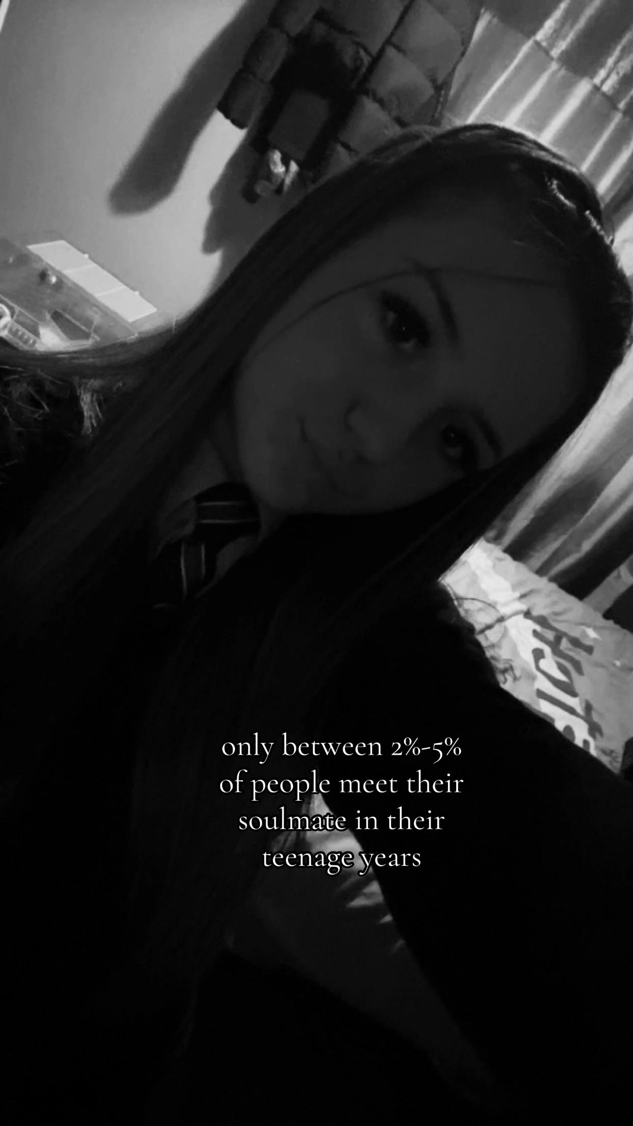 @𝐸ꨄ
