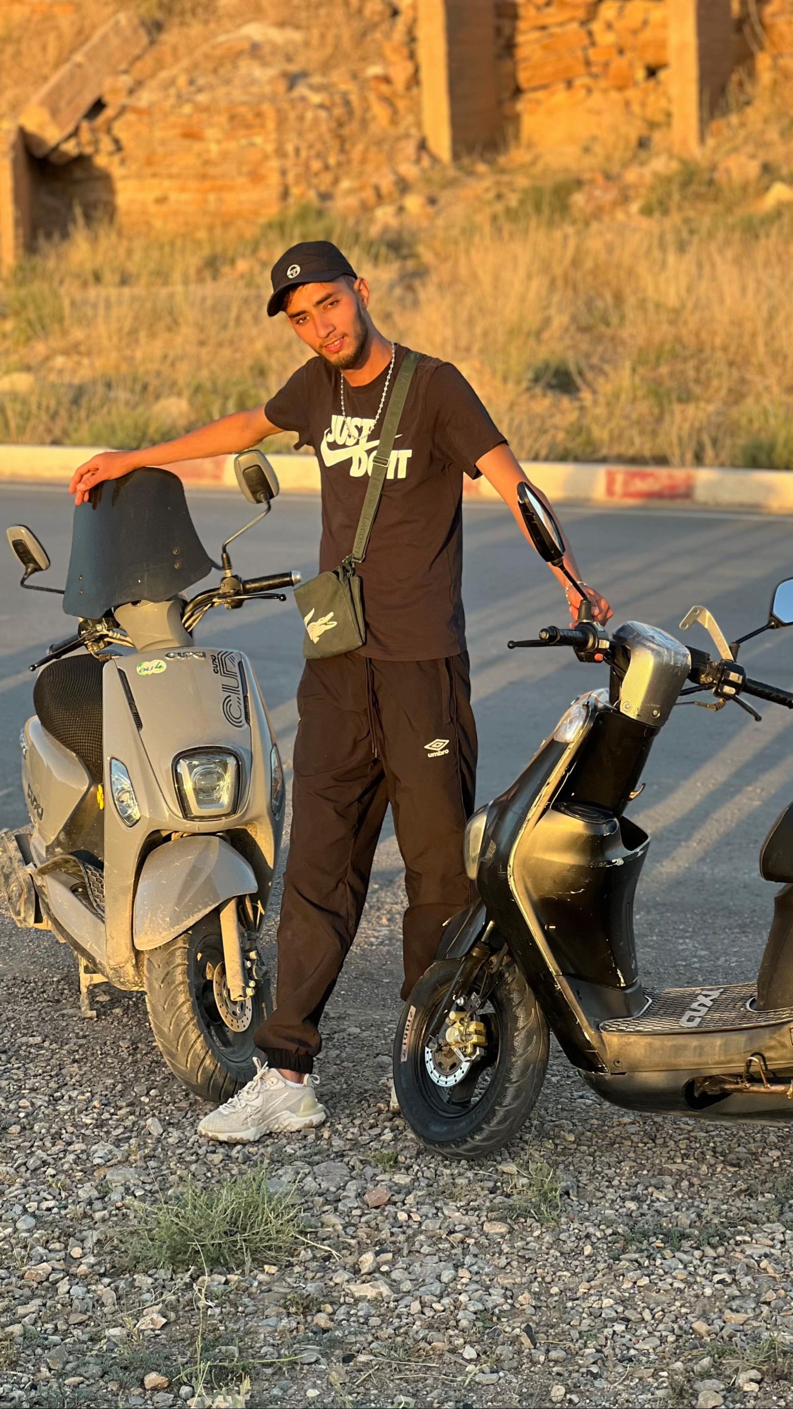 @Moha⚡️