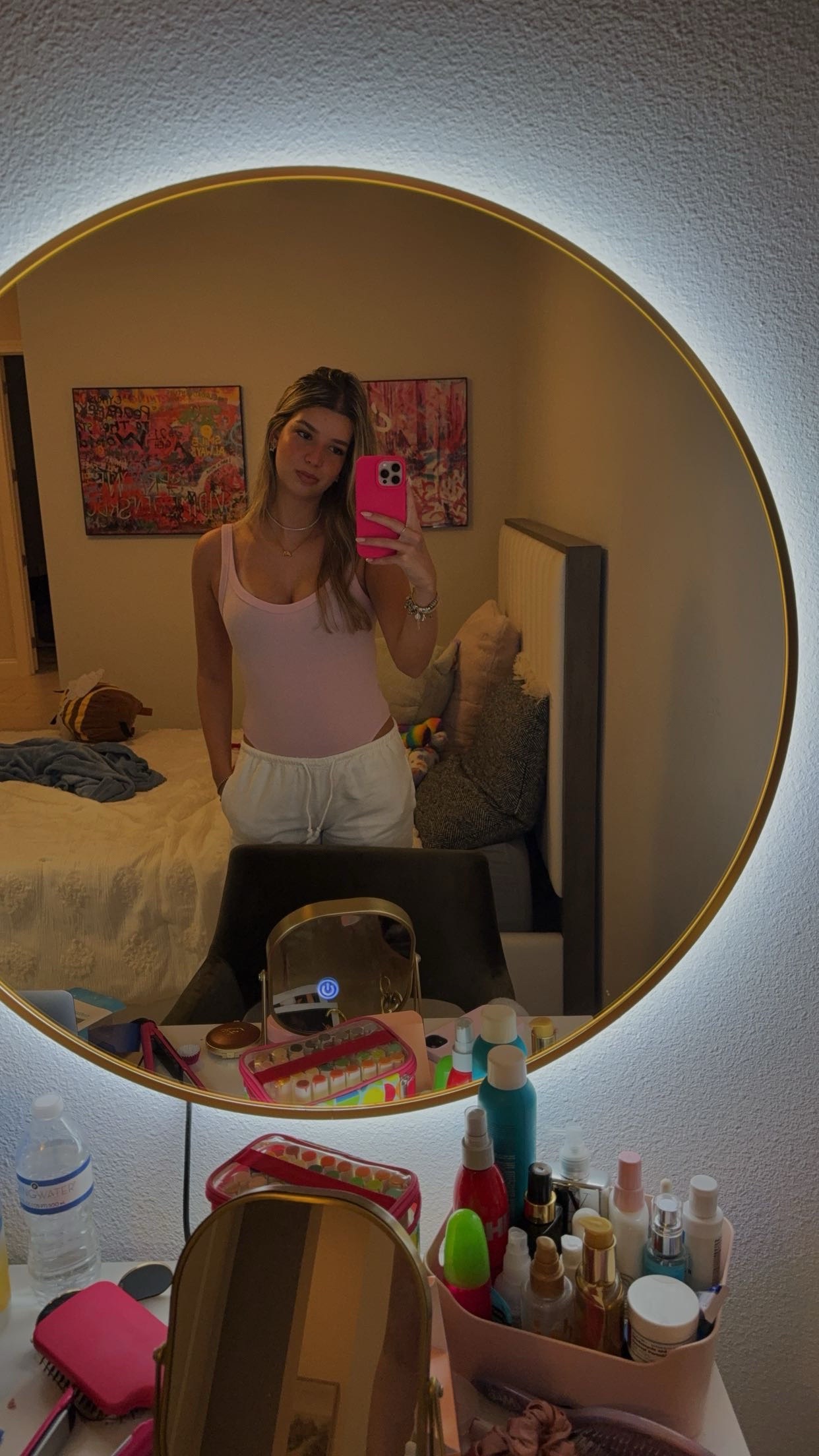 @isadora