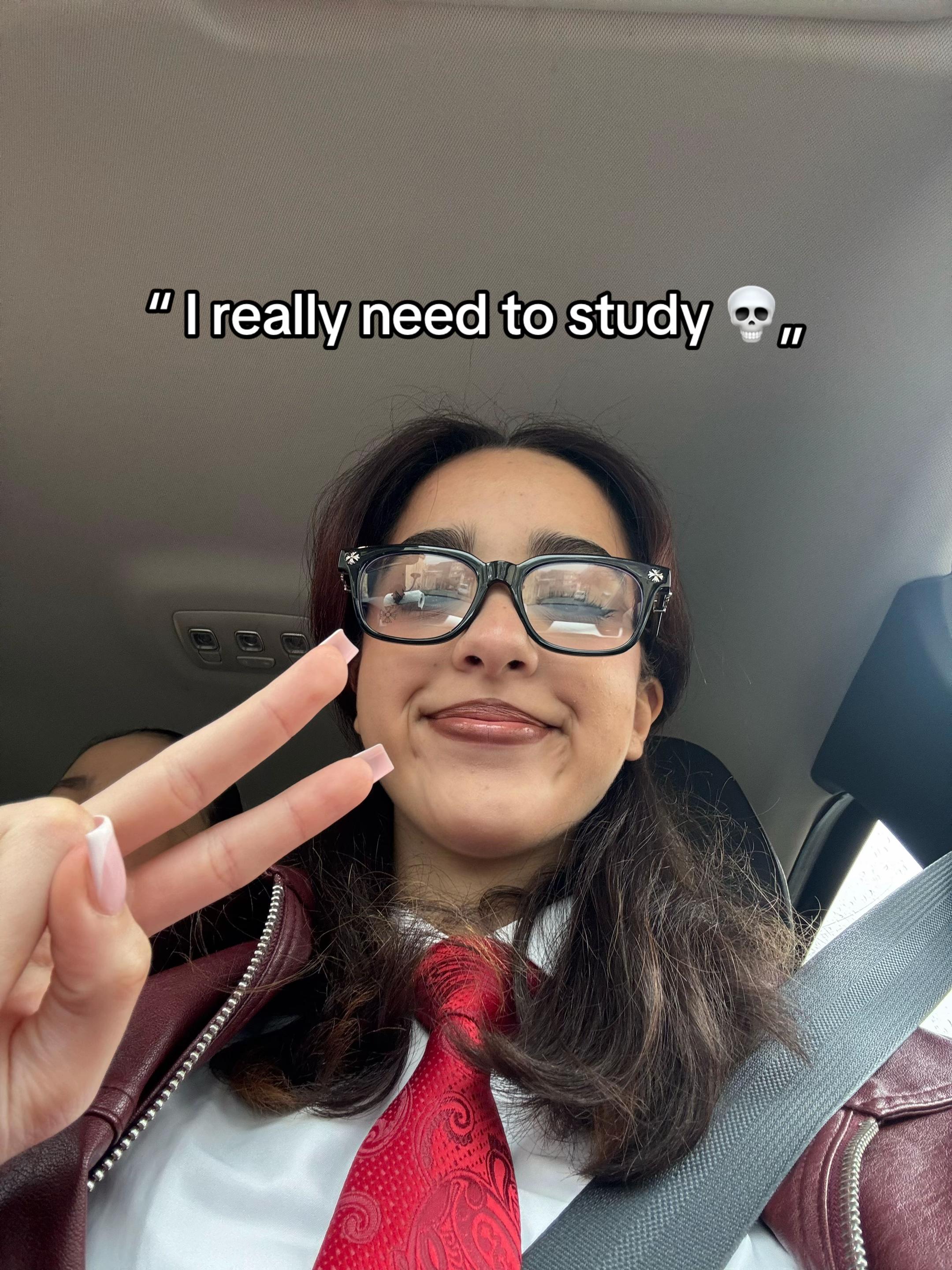 @Lina Kahal
