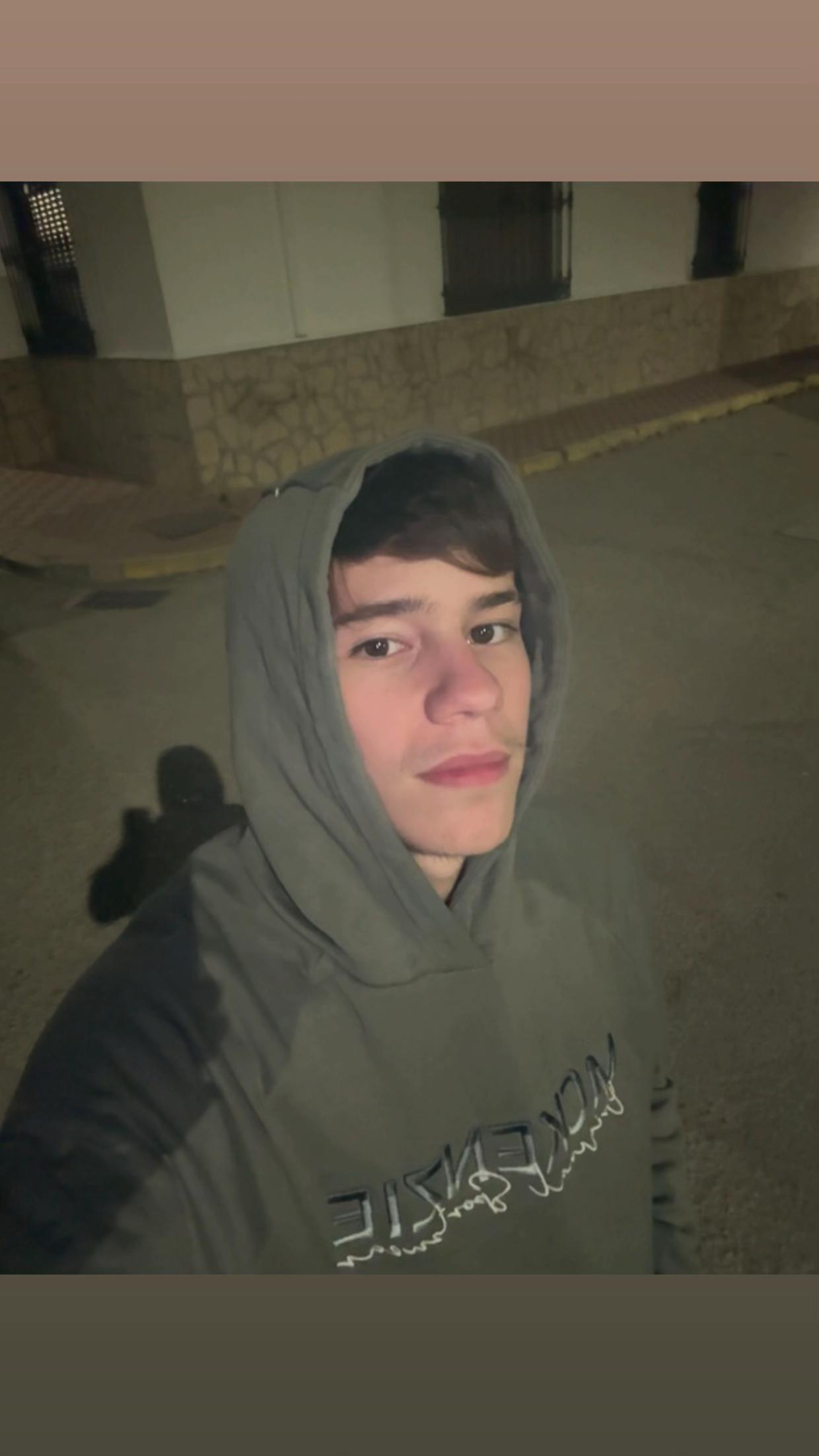 @morajr08