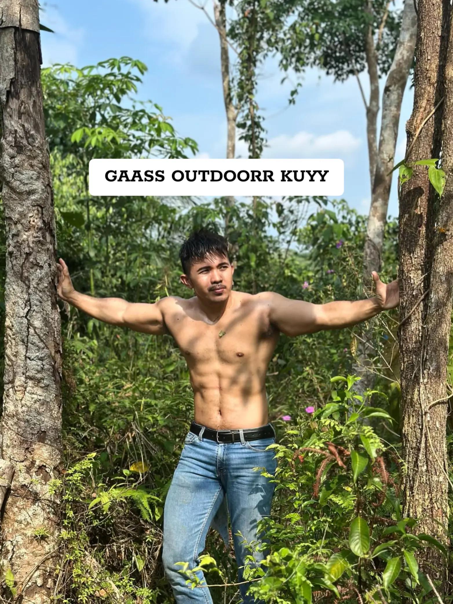@SHIRTLESS