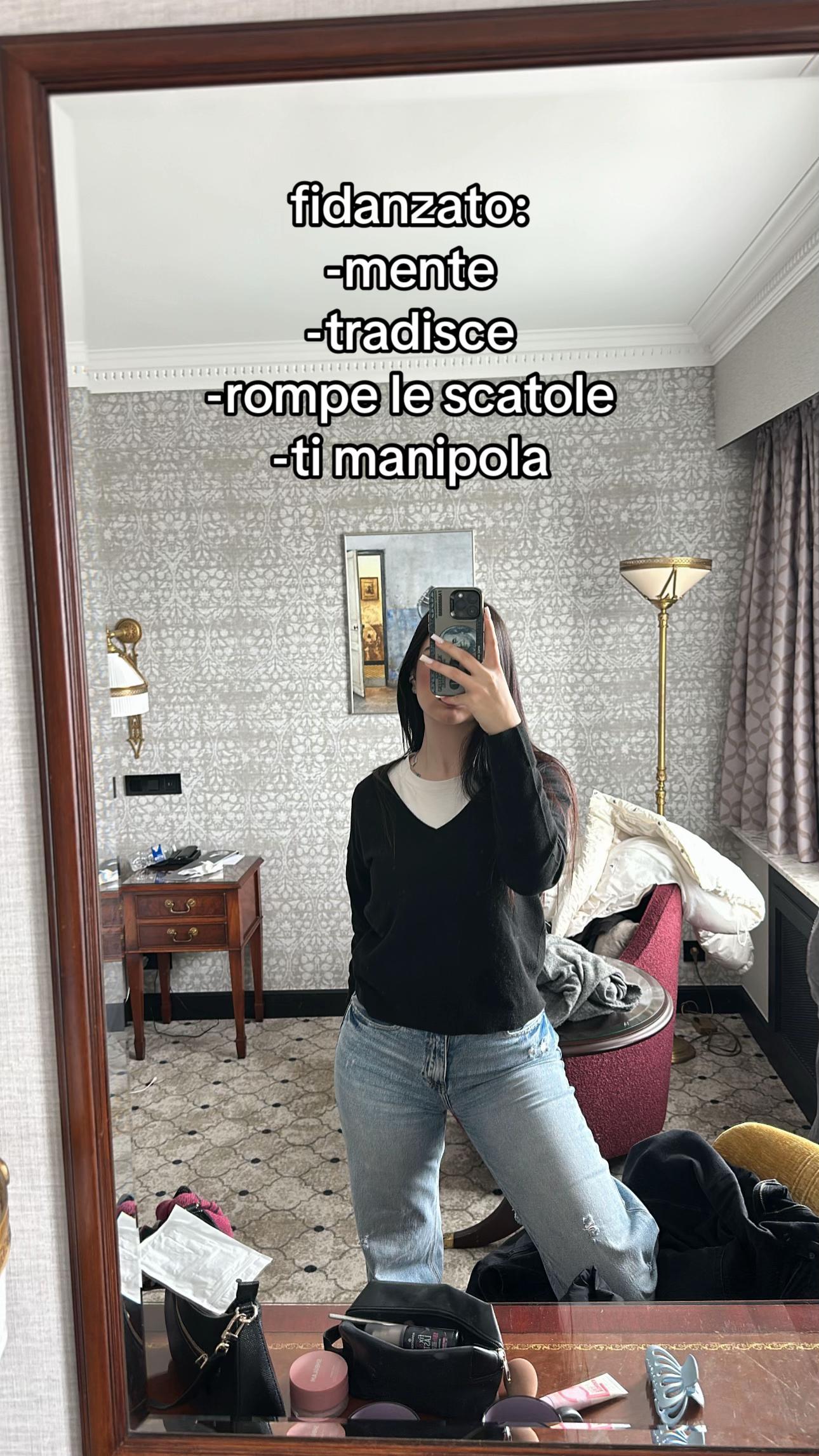 @flaviadoor