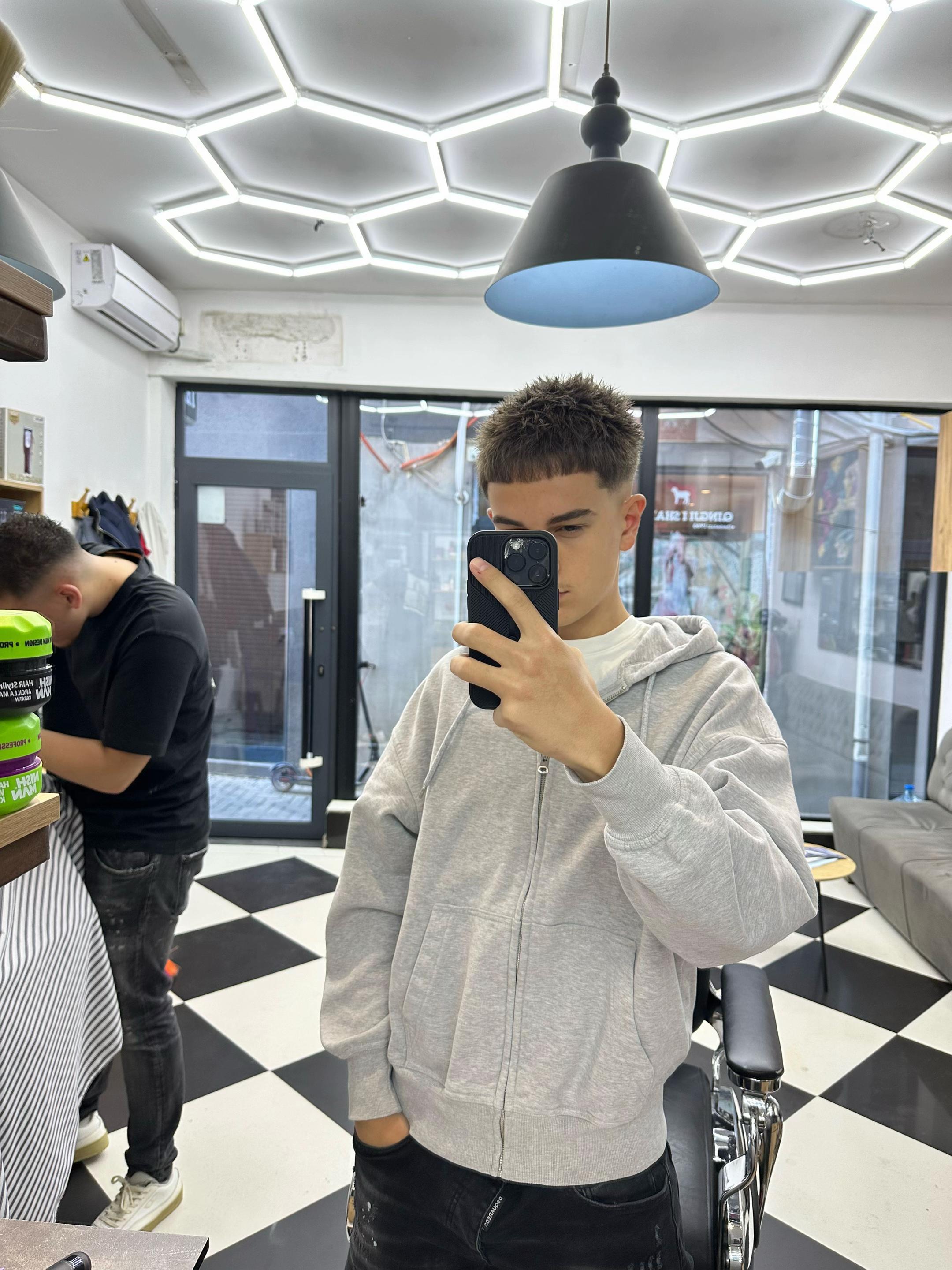 @ʏʟʟɪ💫