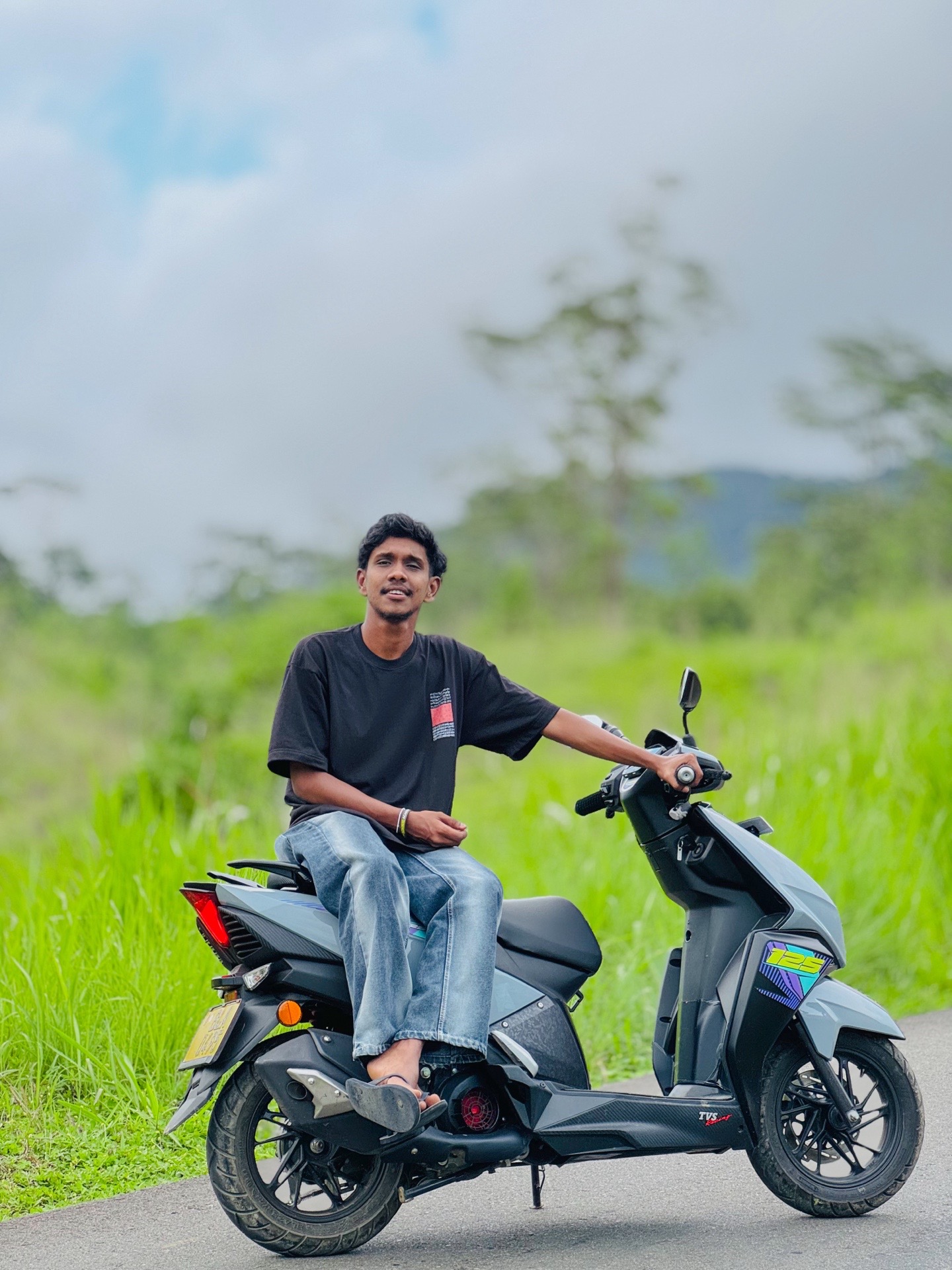 @Mr. PathuZz 🇱🇰