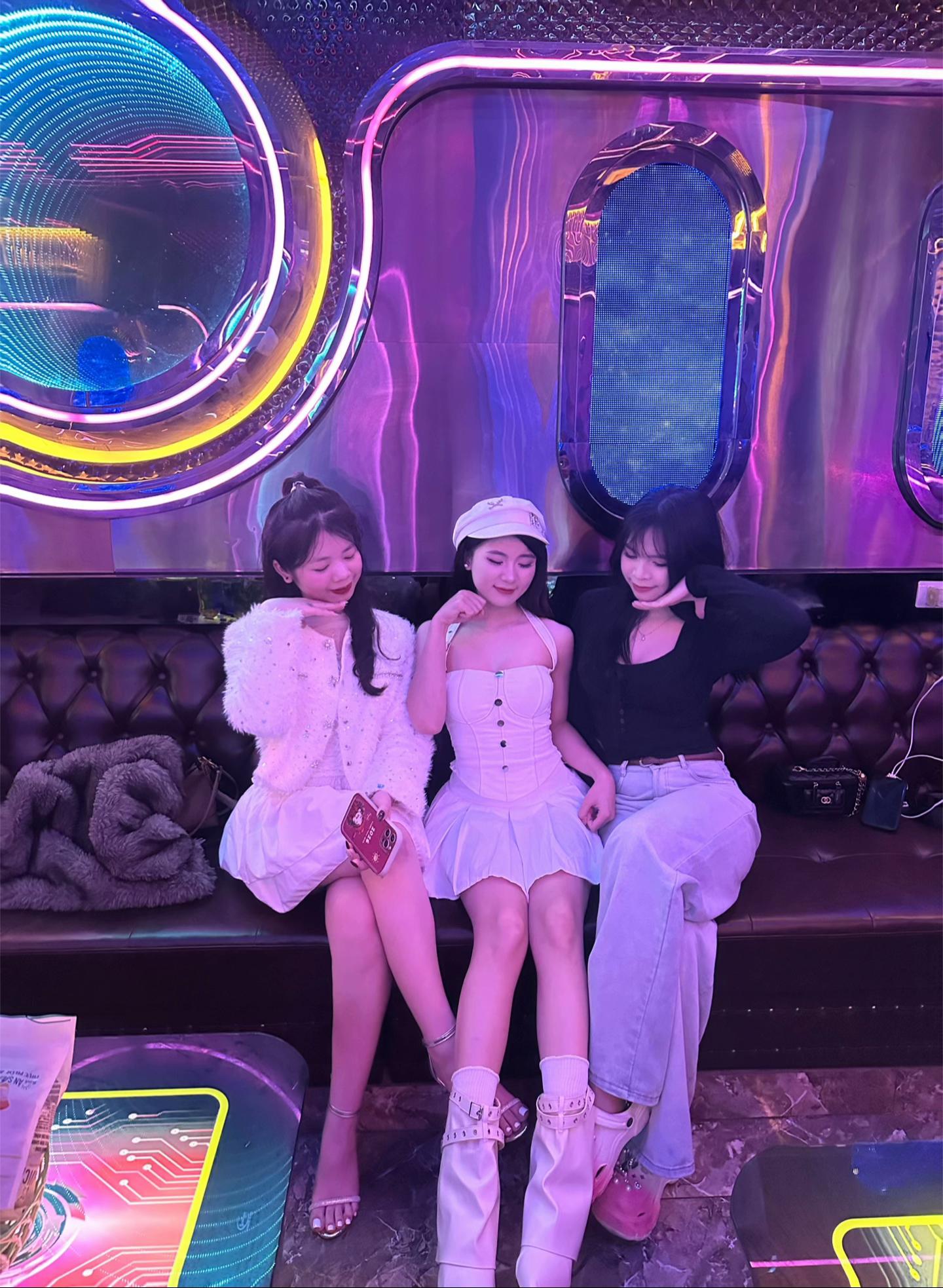 @Thợ Săn Traii Đẹp