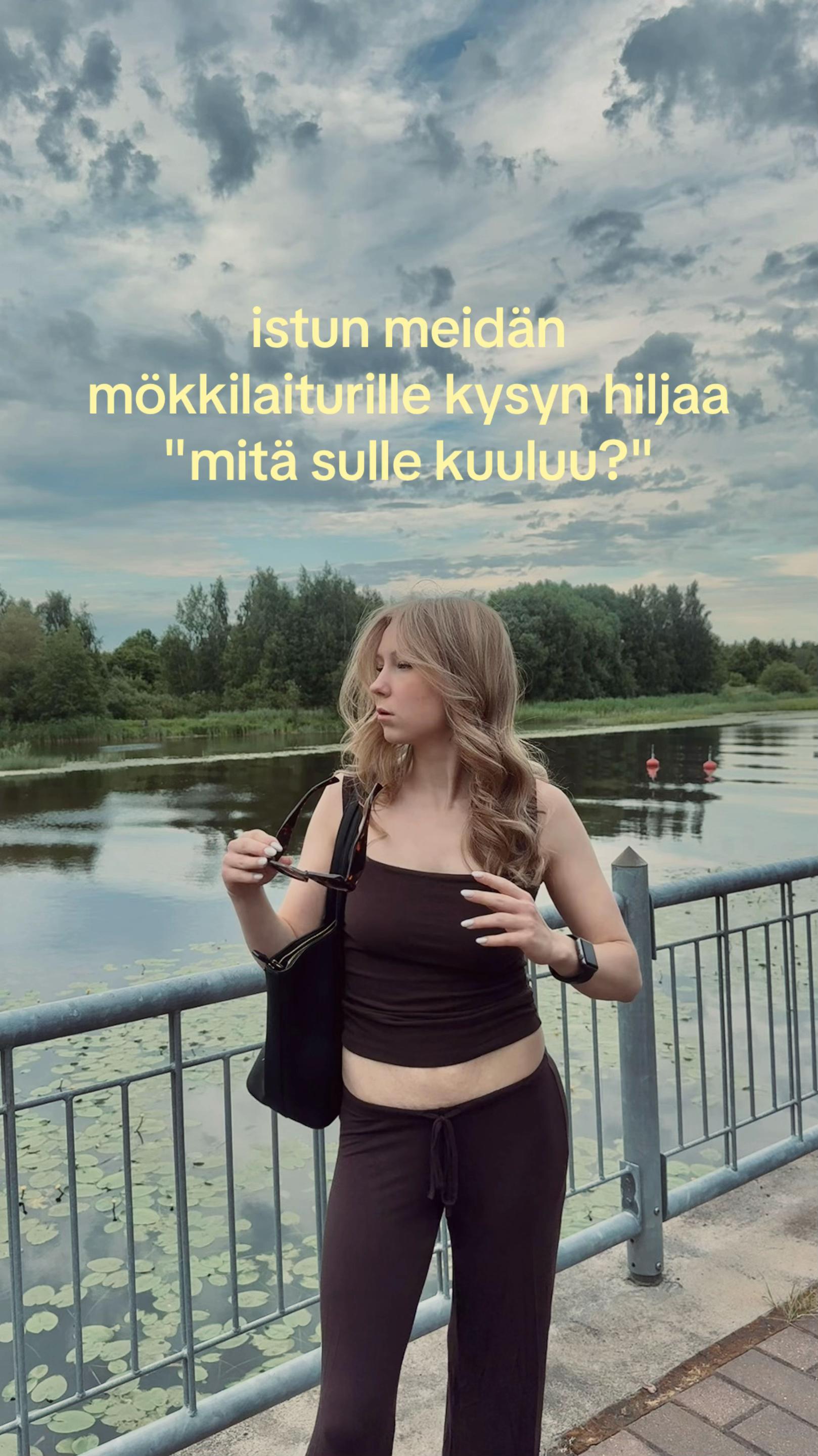 @Minni🌸